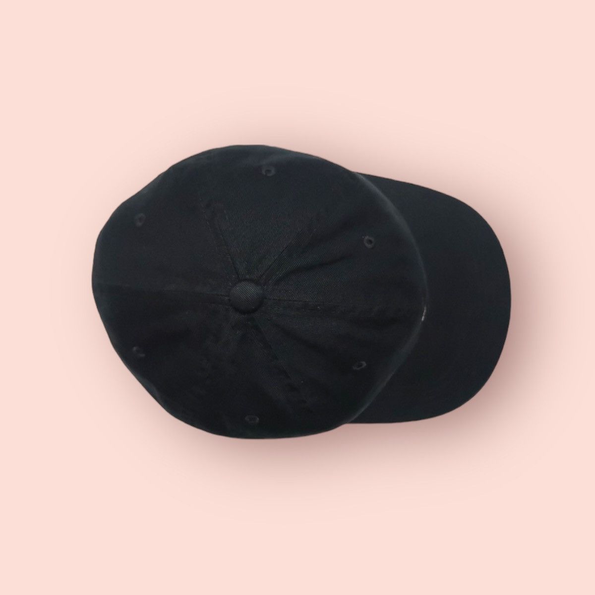 Kangol VINTAGE KANGOL WASHED BLACK LEATHER STRAPBACK BASEBALL CAP Size ONE SIZE - 10 Thumbnail