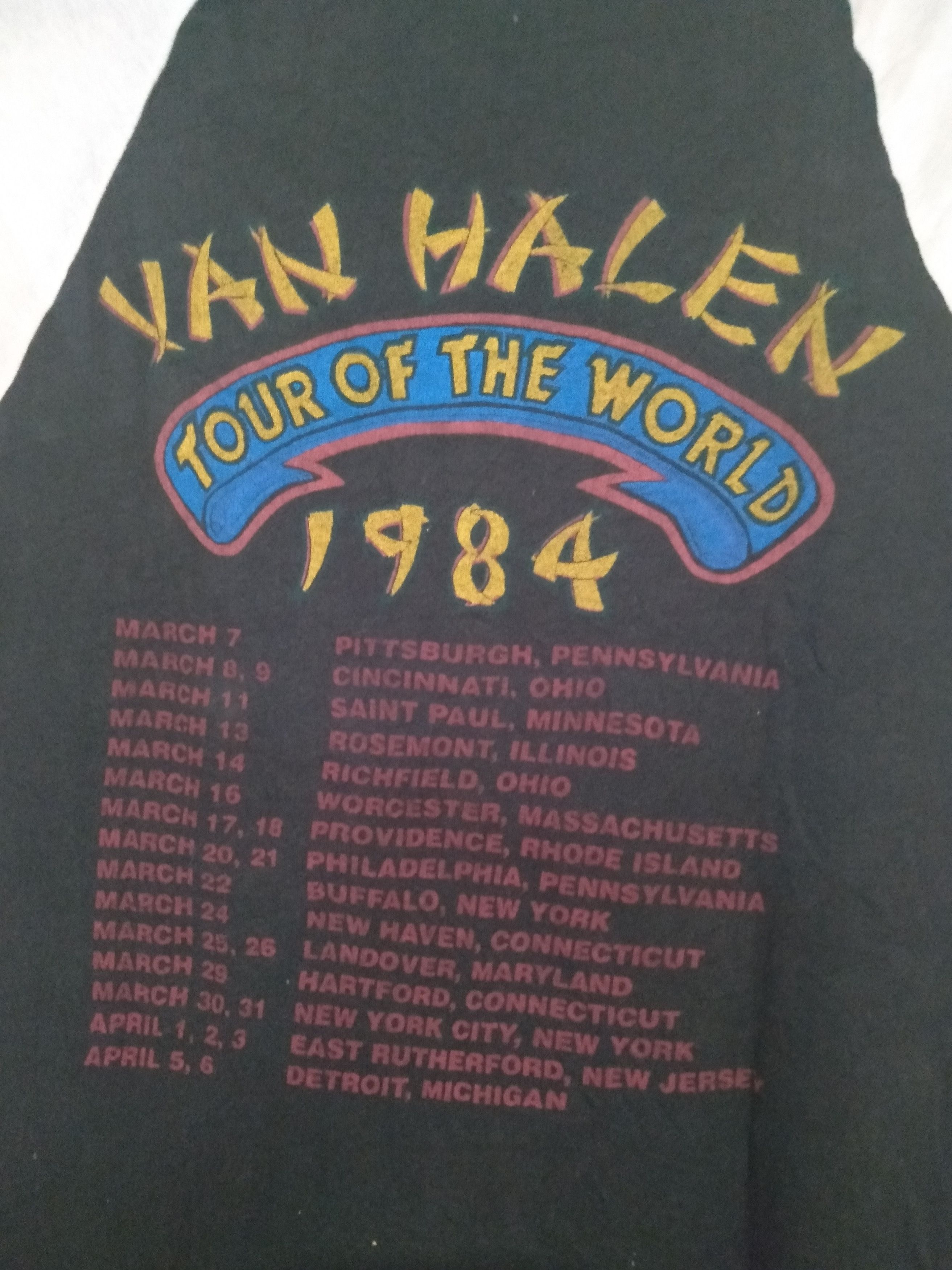 Band Tees Van Halen tour of the world vd1 Size US L / EU 52-54 / 3 - 5 Thumbnail
