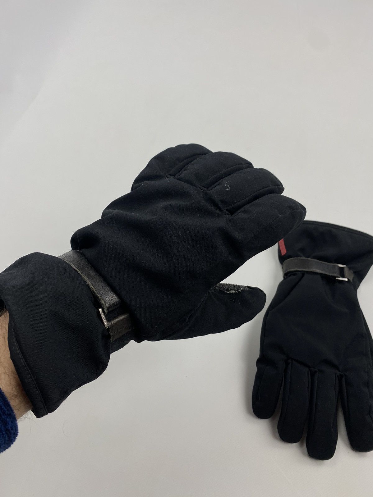 Prada Prada Sport Black Ski Gloves with Red Tab Size ONE SIZE - 5 Thumbnail