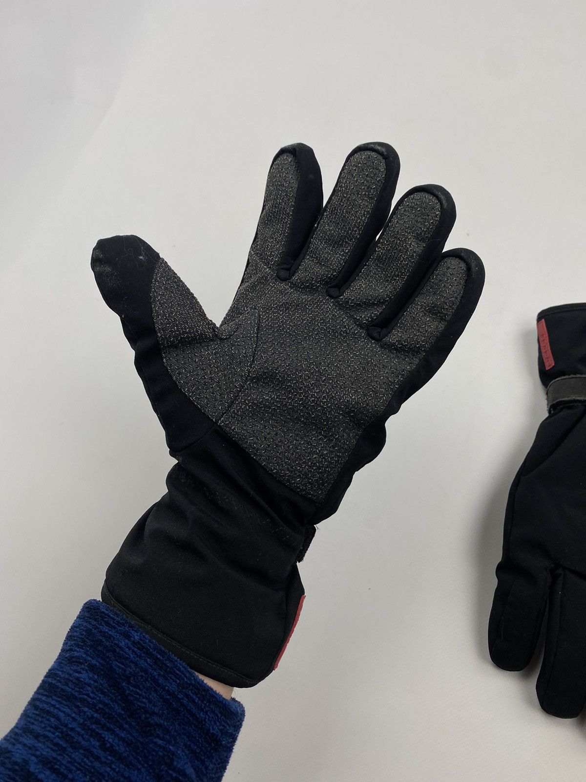 Prada Prada Sport Black Ski Gloves with Red Tab Size ONE SIZE - 4 Thumbnail