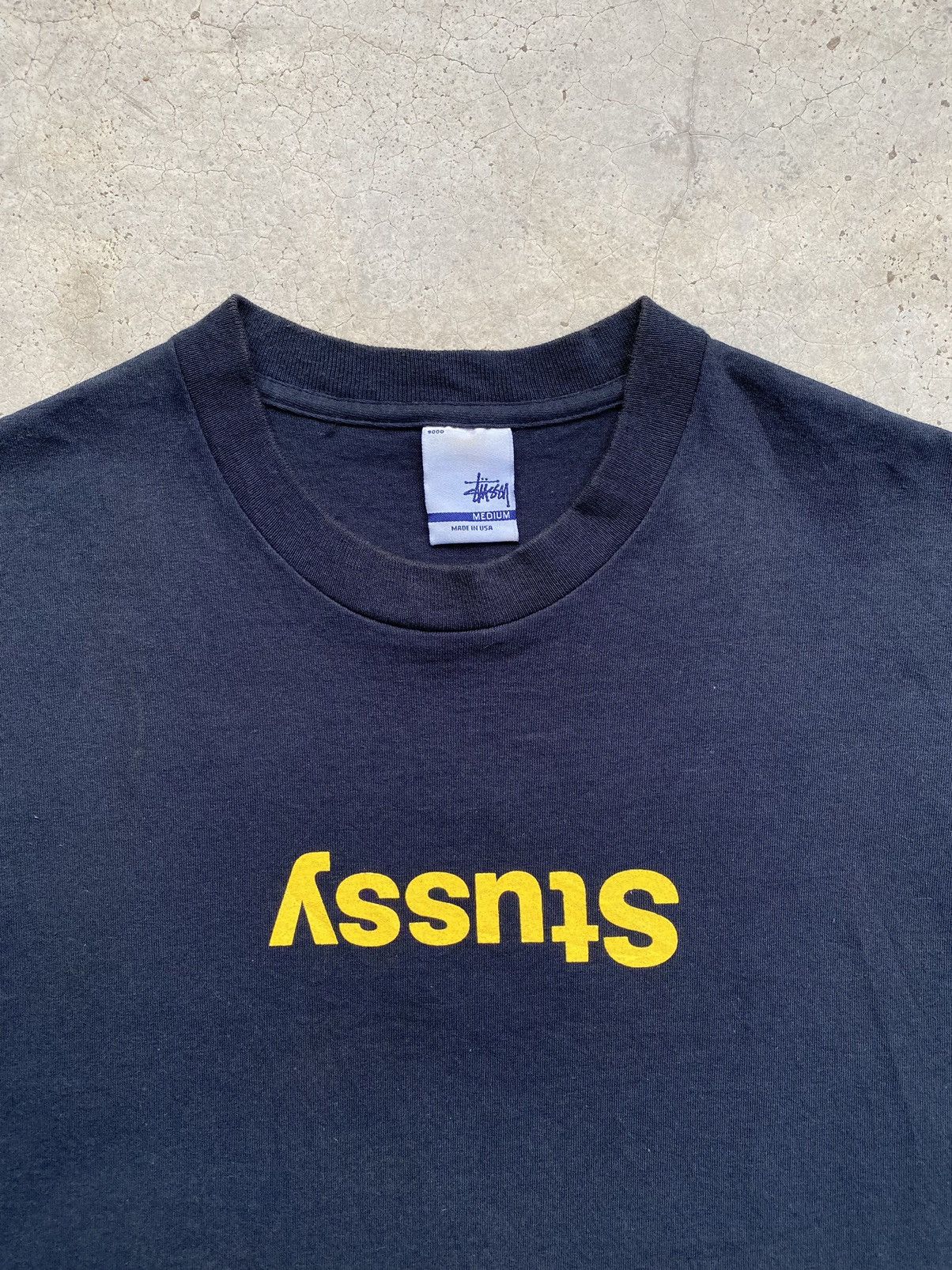Stussy 💥RARE💥True 90s STUSSY “Upside Down” Logo Single Stitch Tee Size US M / EU 48-50 / 2 - 4 Thumbnail