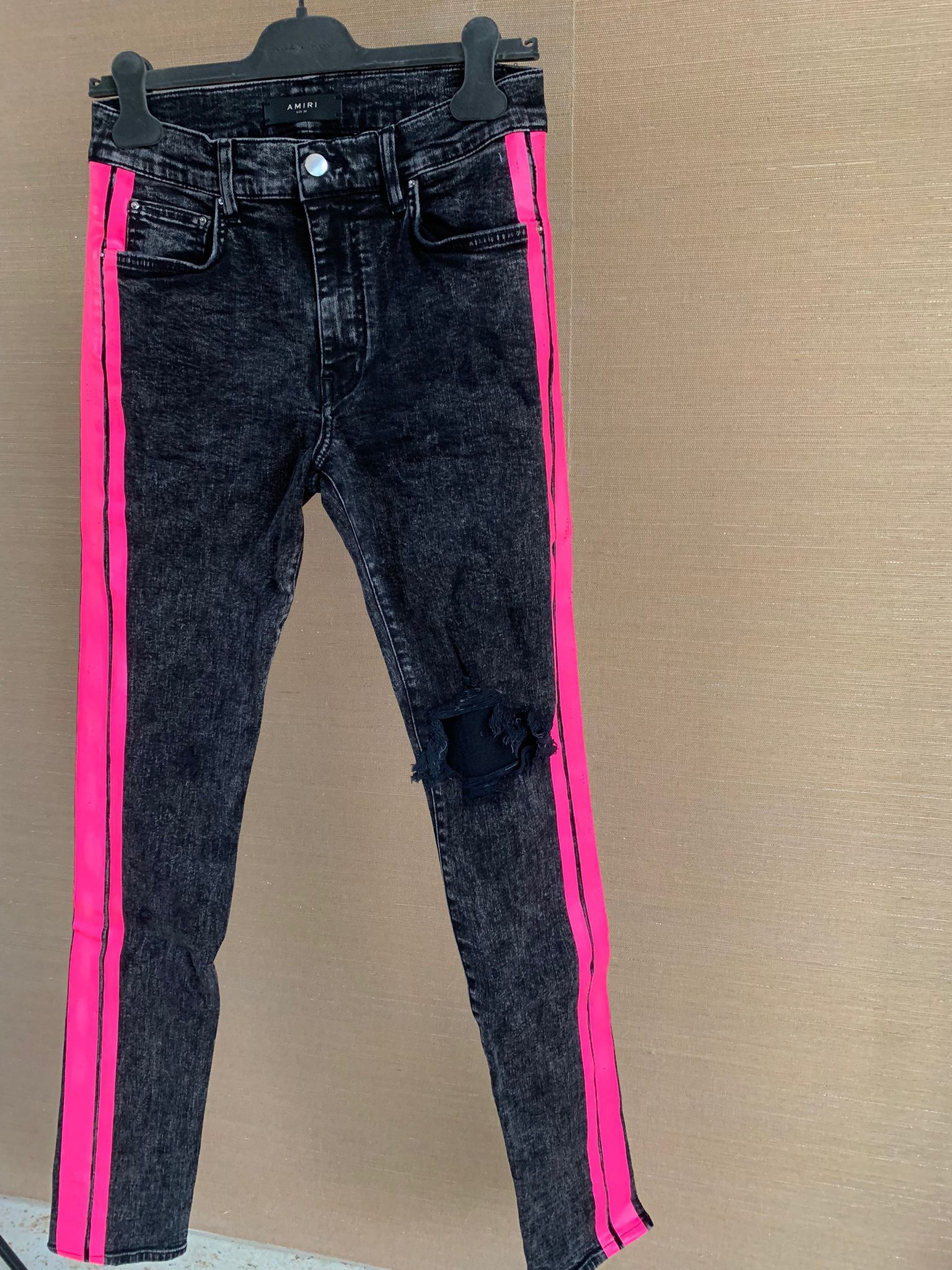 Amiri o1rshd1 Broken Track Jeans in Vintage Black x Neon Pink Size US 30 / EU 46 - 4 Thumbnail