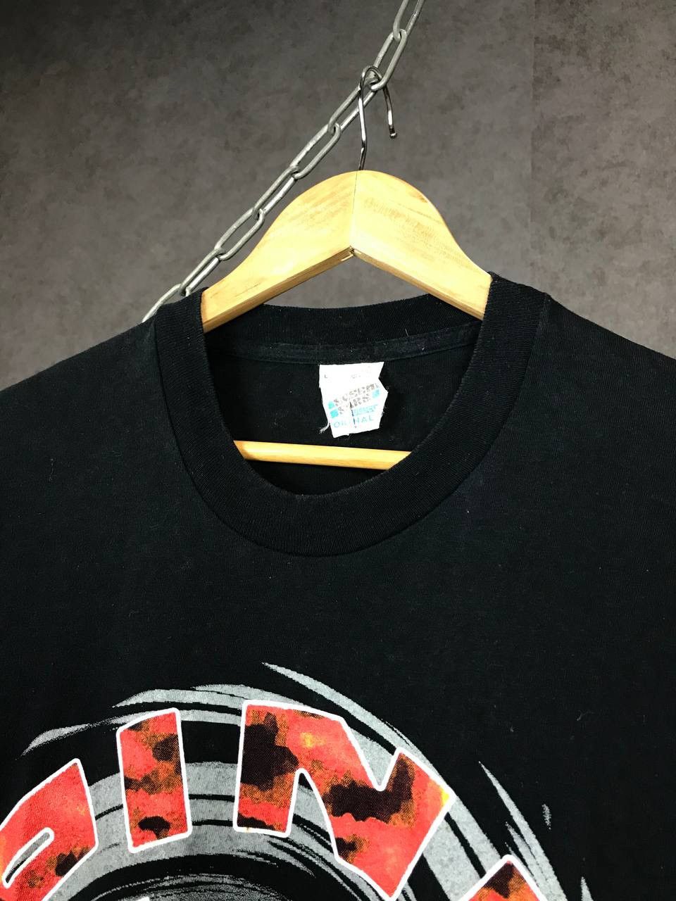 Band Tees Pink Floyd 1995 vintage rock band overprinted tour tee Size US L / EU 52-54 / 3 - 6 Thumbnail