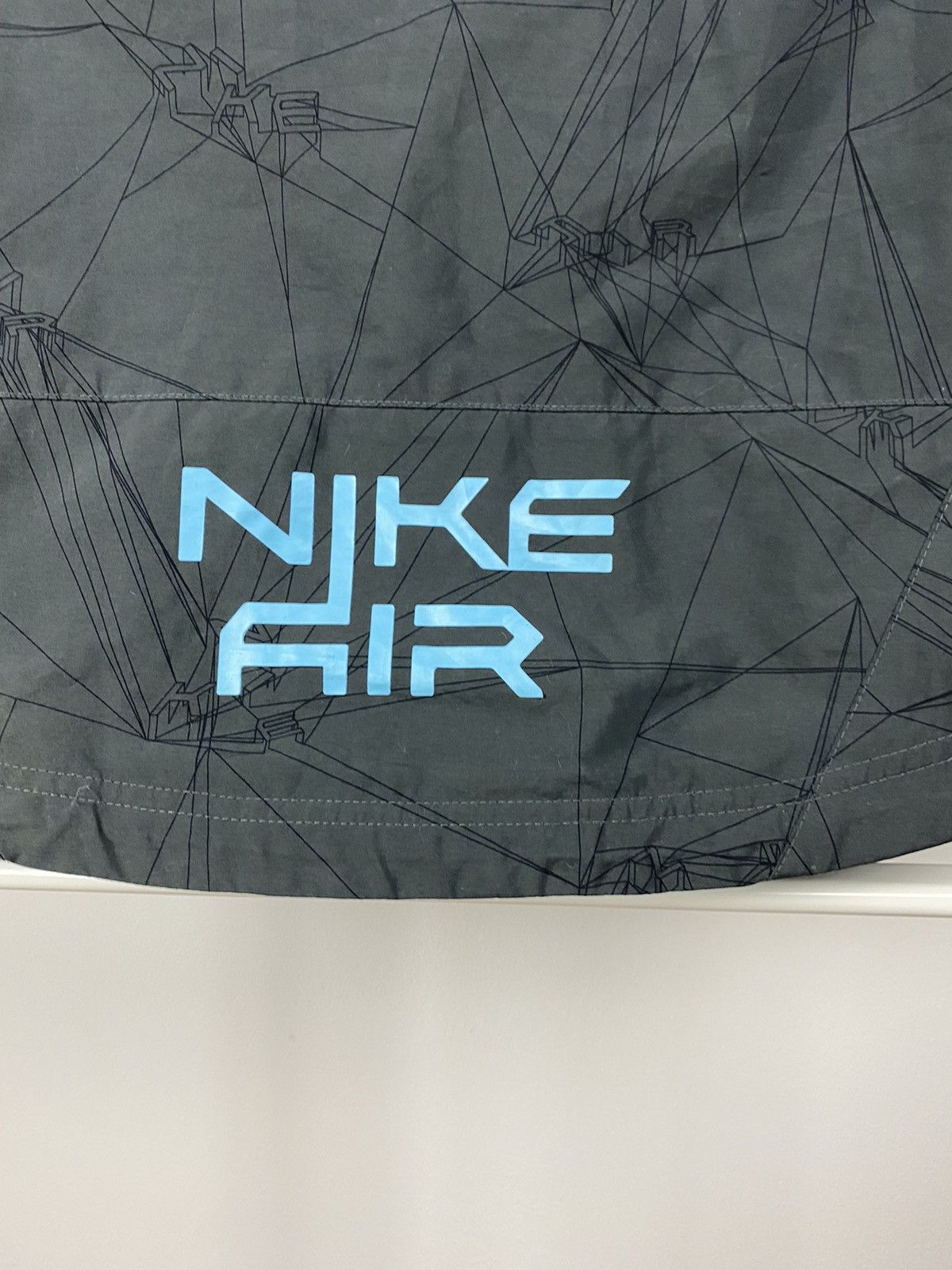 Nike × Vintage Nike Air Max vintage black track jacket TN acg swoosh Size US S / EU 44-46 / 1 - 9 Thumbnail