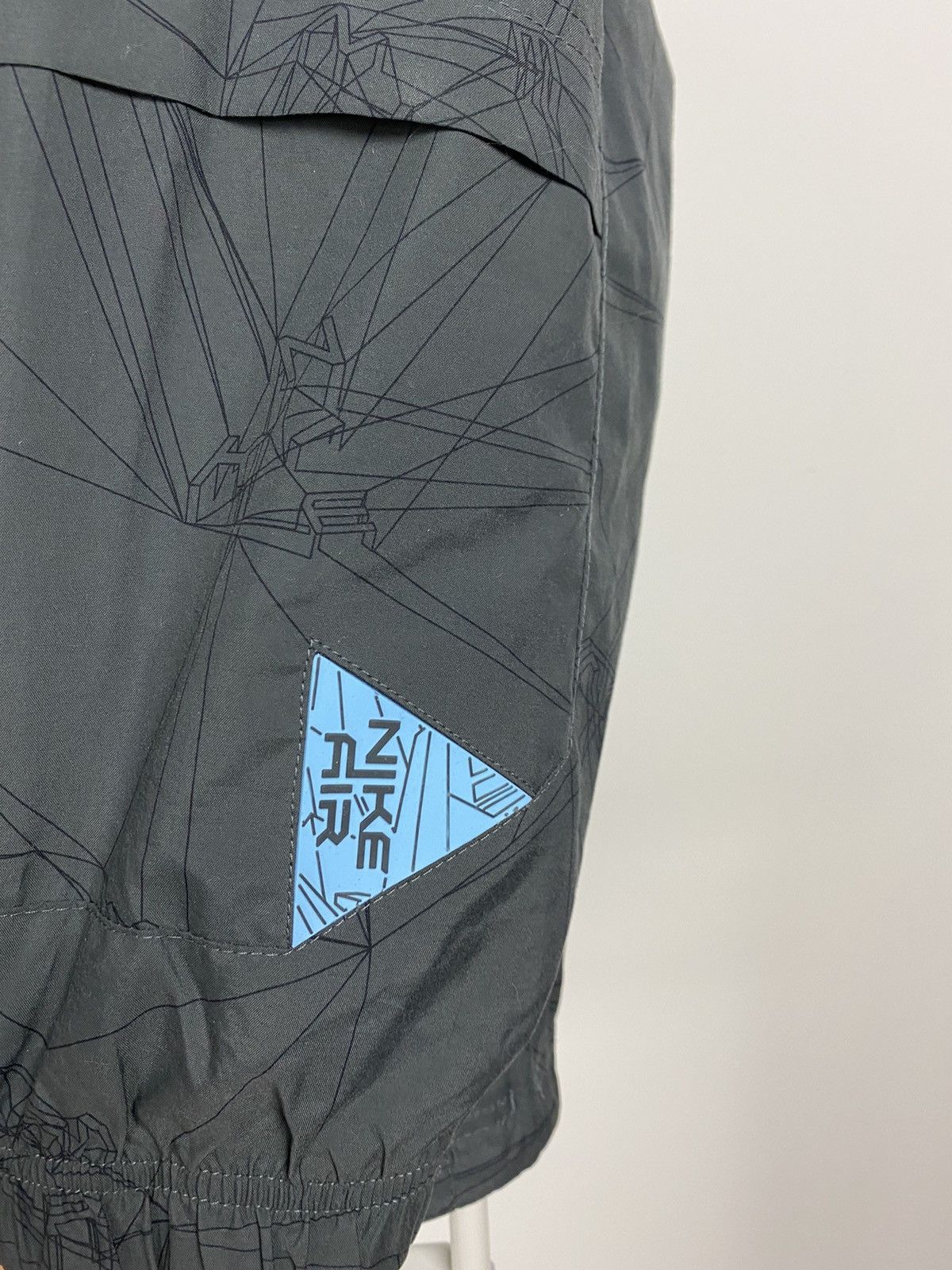 Nike × Vintage Nike Air Max vintage black track jacket TN acg swoosh Size US S / EU 44-46 / 1 - 3 Thumbnail