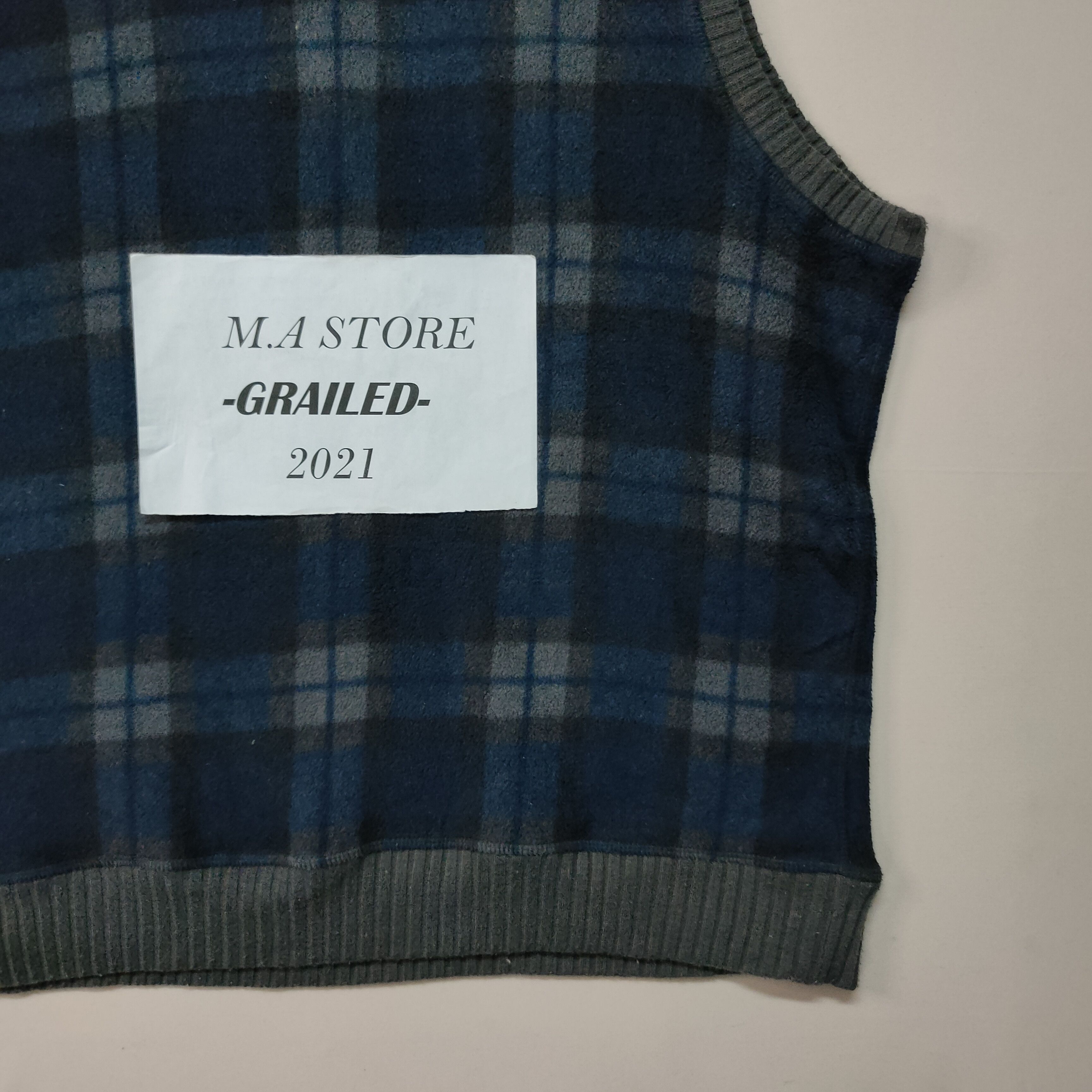 Japanese Brand Vintage Unbranded Checkred Design Reversable Vest Size US XL / EU 56 / 4 - 3 Thumbnail