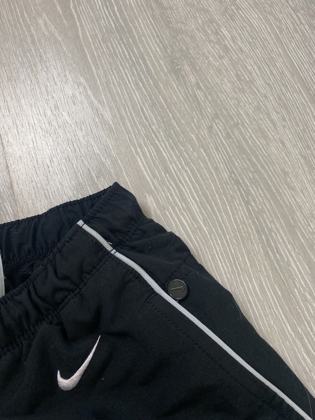 Nike × Vintage Nike vintage black track pants small swoosh 2000s Size 30" / US 8 / IT 44 - 7 Thumbnail