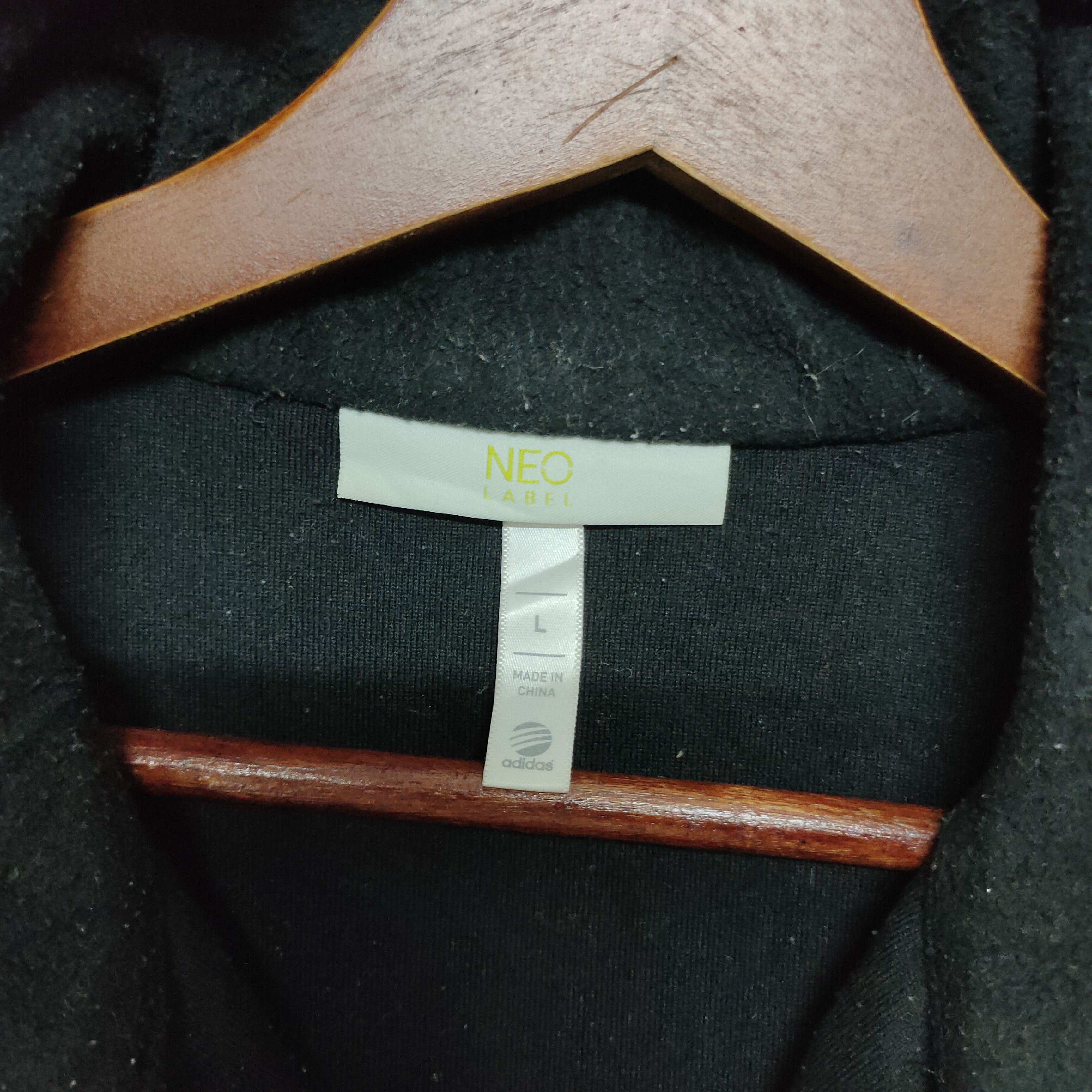 Adidas Vtg ADIDAS NEO LABEL BIG LOGO ZIPPER UPS SWEATERS Size US M / EU 48-50 / 2 - 5 Thumbnail
