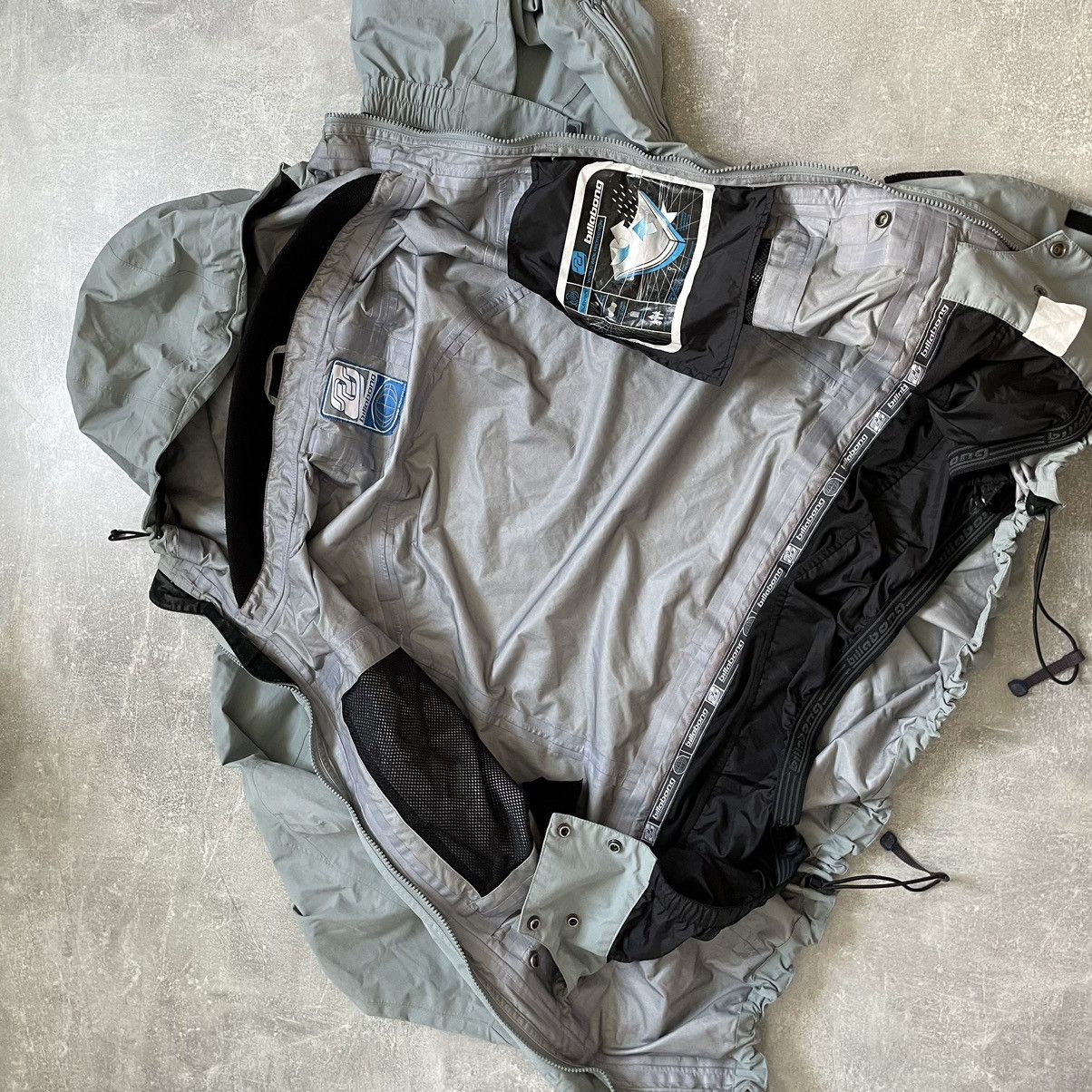 Japan ninja 🥷🏿 billabong jacket goretex y2k tactical arcteryx