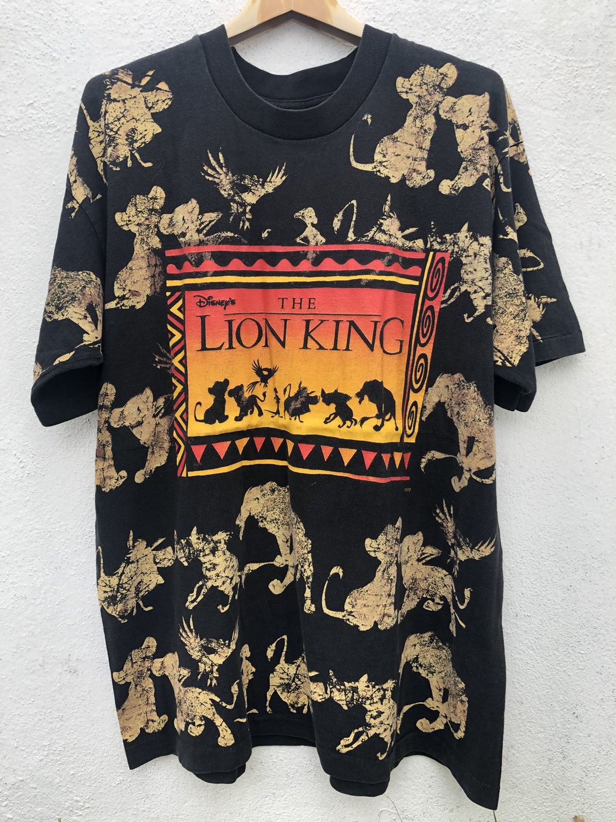 Disney × Fruit Of The Loom × Vintage Vintage Disney THE LION KING movie overprint Size US L / EU 52-54 / 3 - 1 Thumbnail