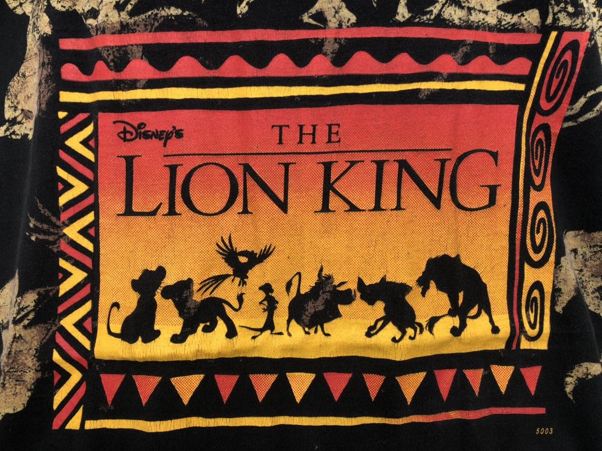 Disney × Fruit Of The Loom × Vintage Vintage Disney THE LION KING movie overprint Size US L / EU 52-54 / 3 - 2 Thumbnail