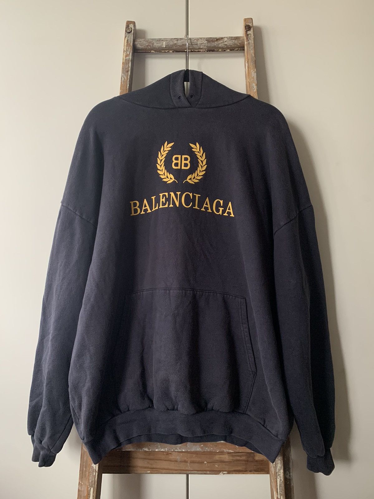 Balenciaga laurier t shirt best sale