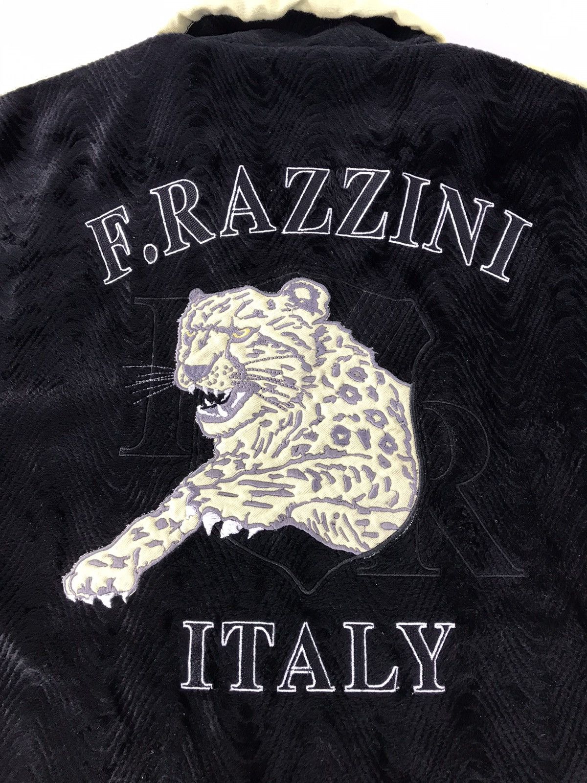 Vintage Fernand Razzini Napoli Italy Embroidery Cheetah K2280j Size US L / EU 52-54 / 3 - 6 Thumbnail
