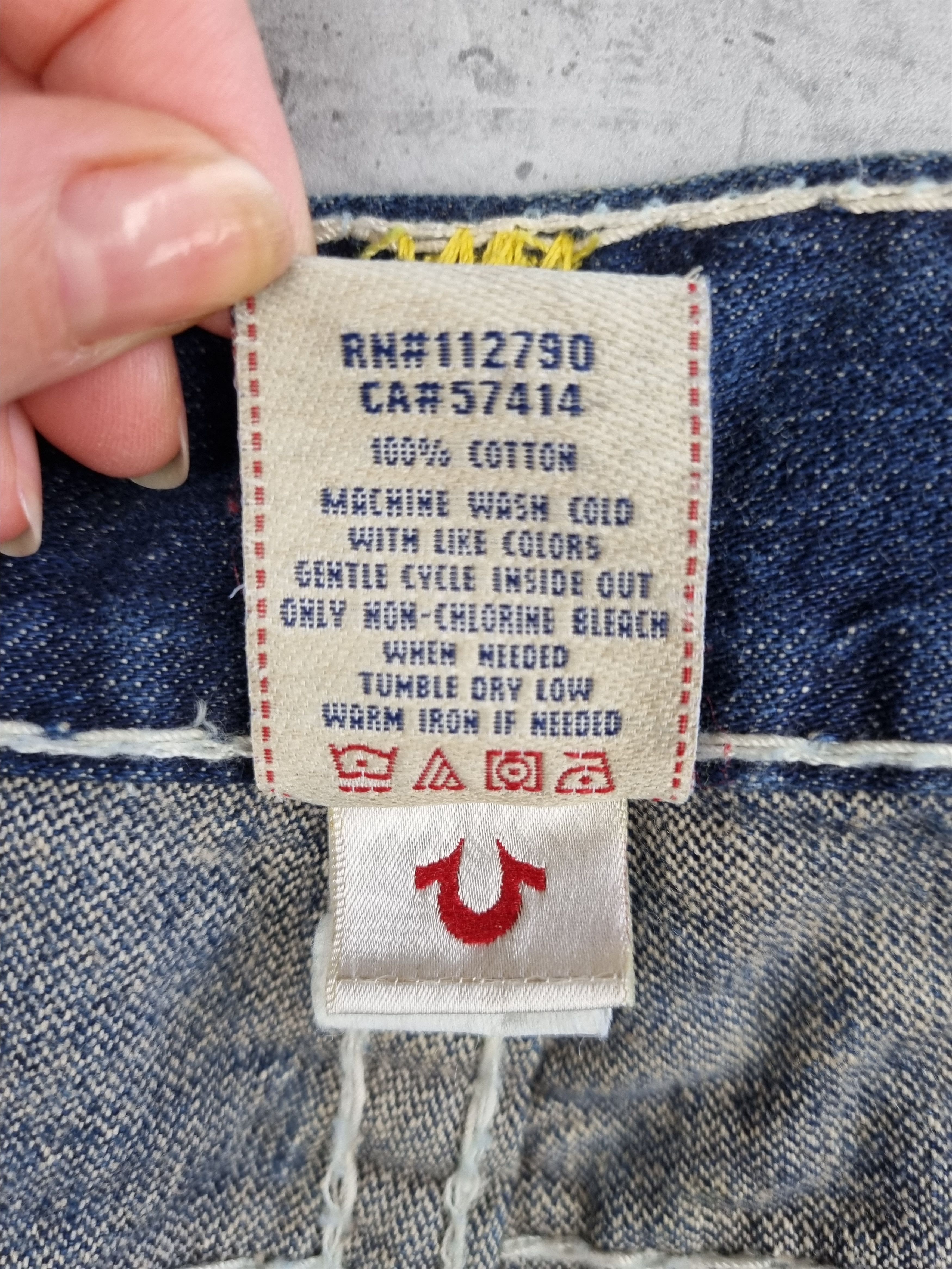 True Religion Vintage True RELIGION GENO SUPER T Denim Jeans Made in USA Size US 33 - 12 Thumbnail