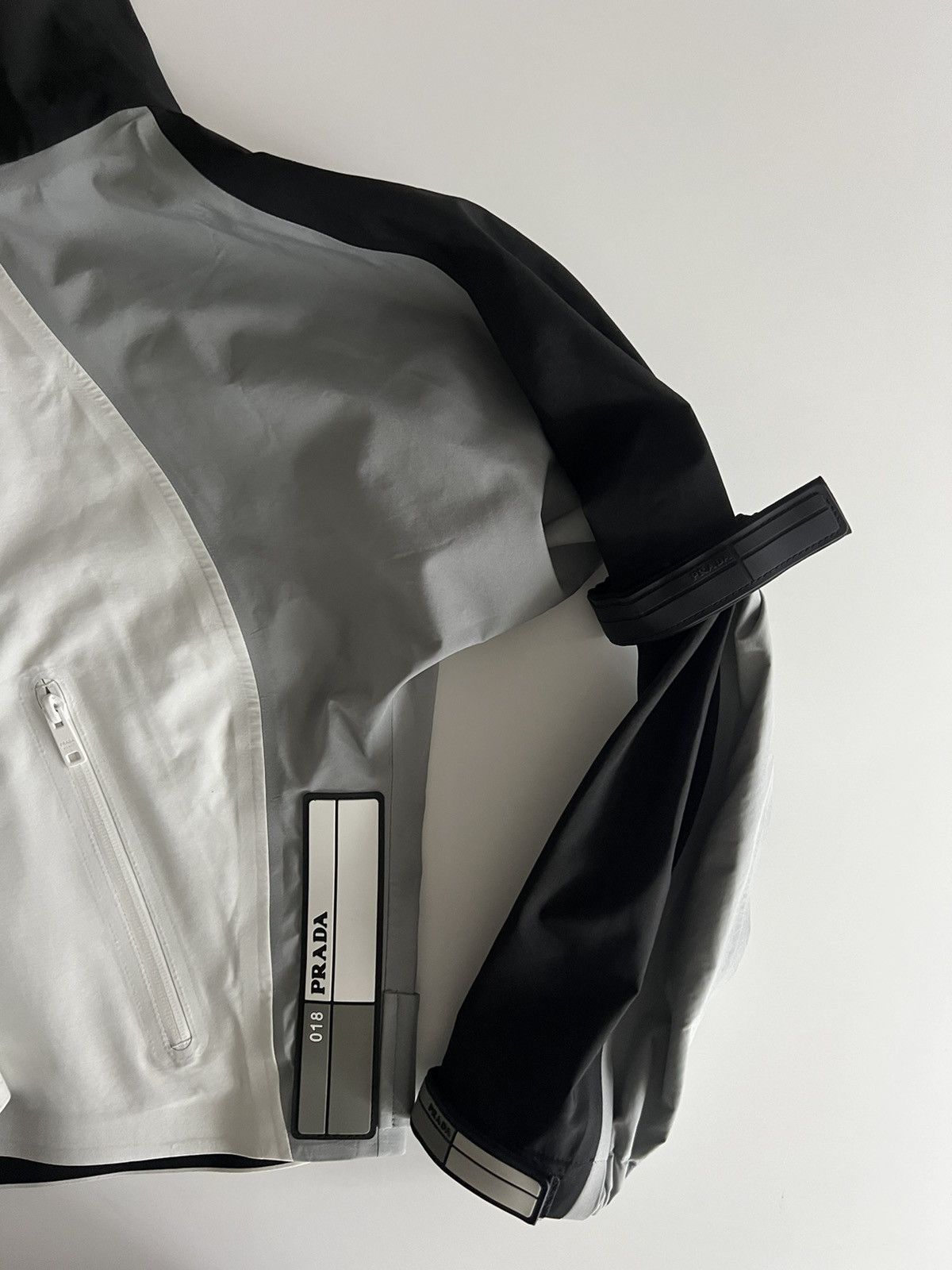 Prada Prada Technical Sport Jacket with rubber patch Size M / US 6-8 / IT 42-44 - 10 Thumbnail