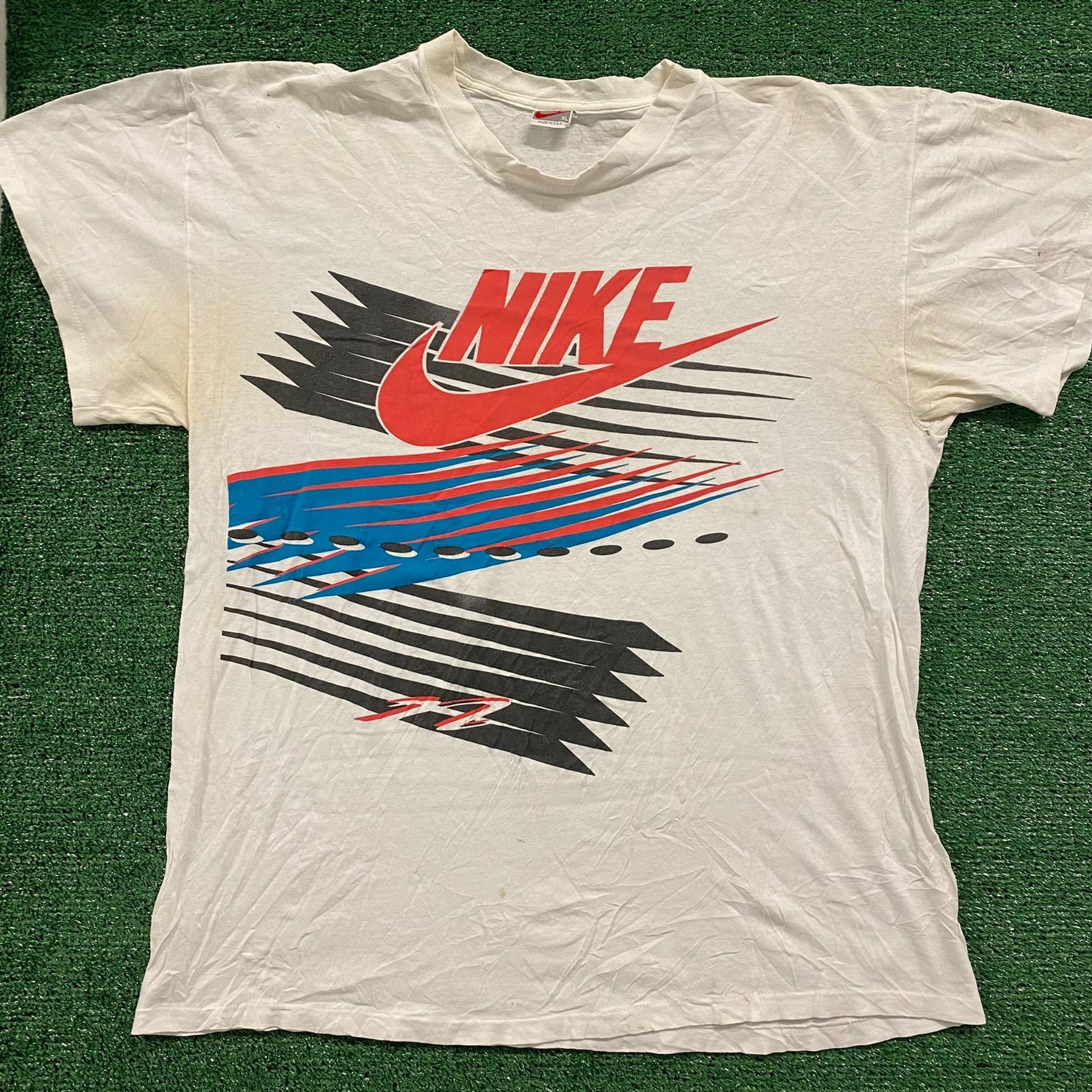 Nike Crazy Vintage 90s Essential Nike Single Stitch T-Shirt Size US XL / EU 56 / 4 - 1 Thumbnail