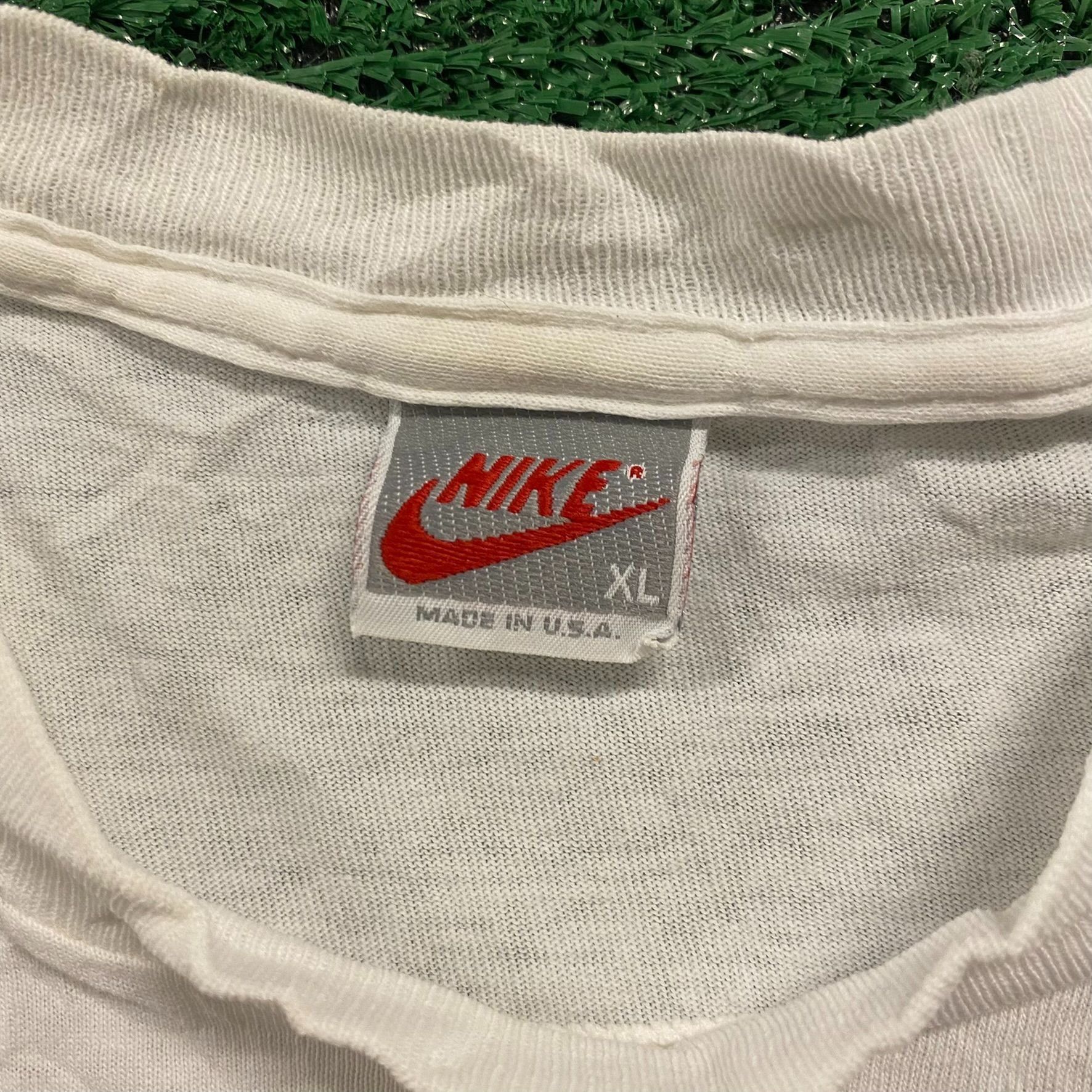 Nike Crazy Vintage 90s Essential Nike Single Stitch T-Shirt Size US XL / EU 56 / 4 - 3 Thumbnail