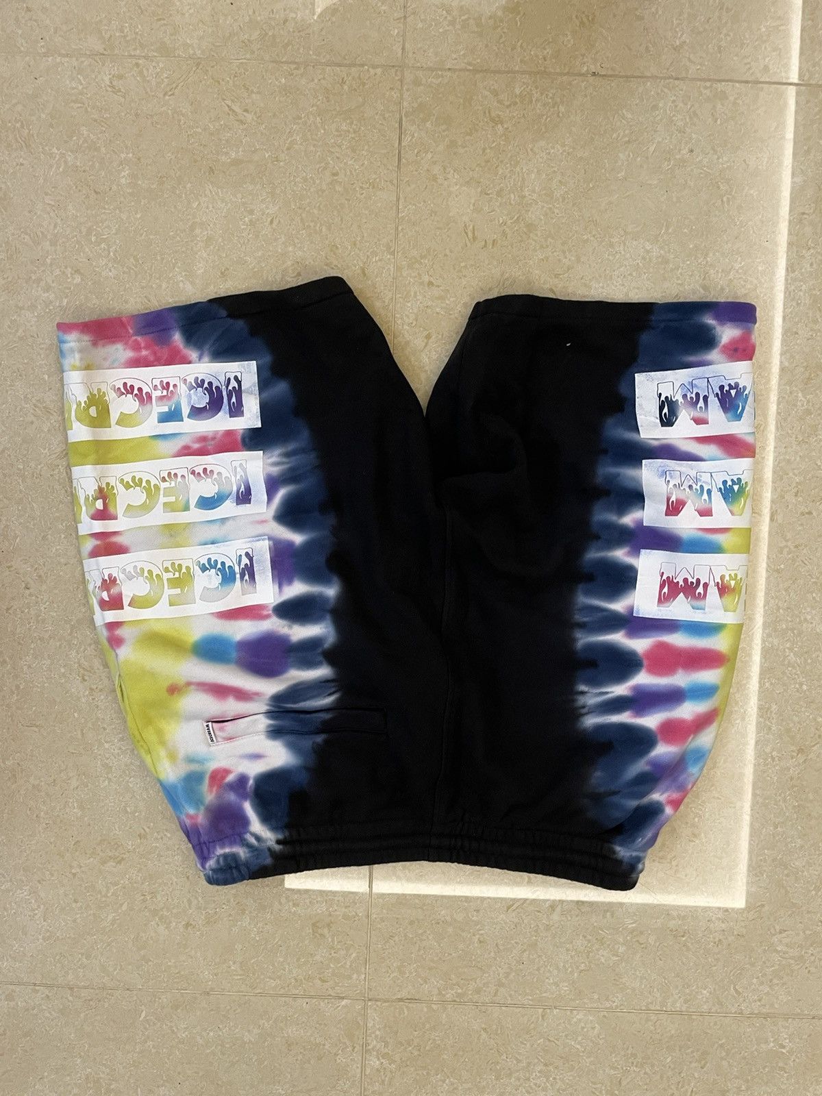 Icecream UNWORN* Icecream flame logo tie dye sweat shorts Size US 34 / EU 50 - 7 Thumbnail