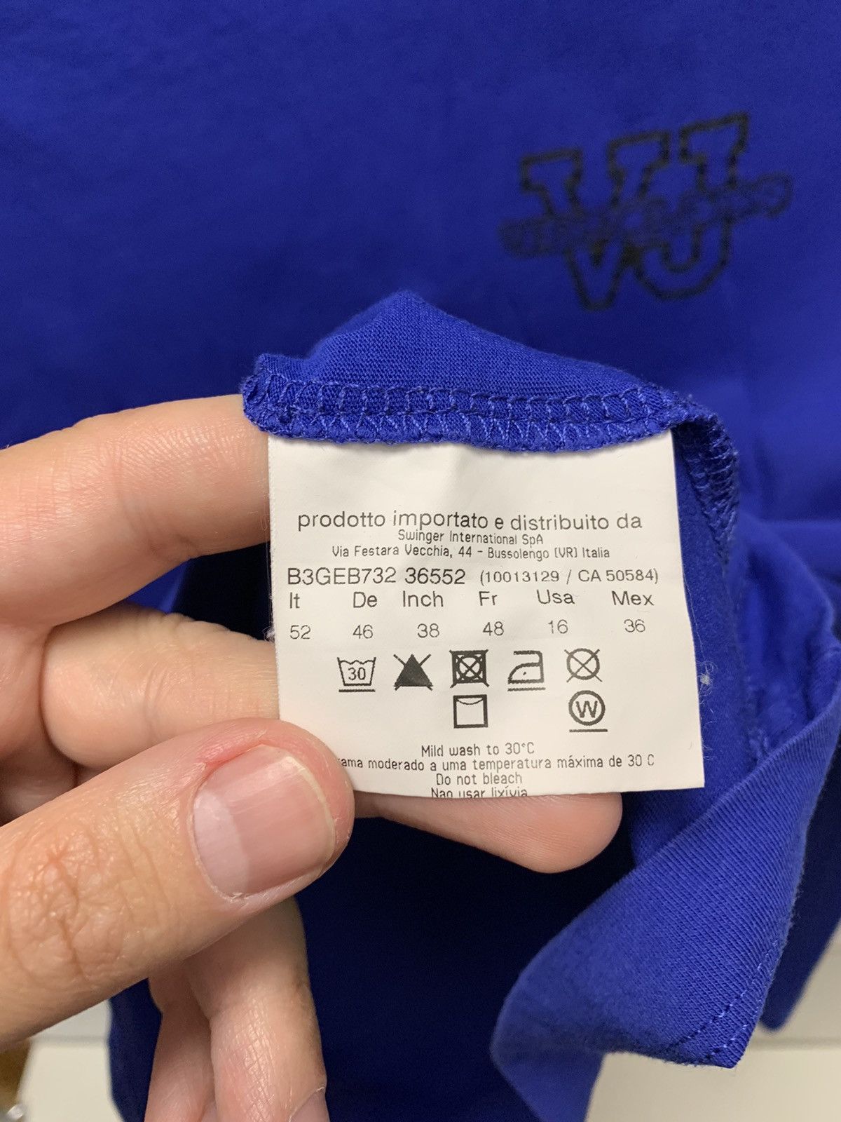 Versace Versace navy blue longsleeve M-L sz Size US M / EU 48-50 / 2 - 6 Thumbnail