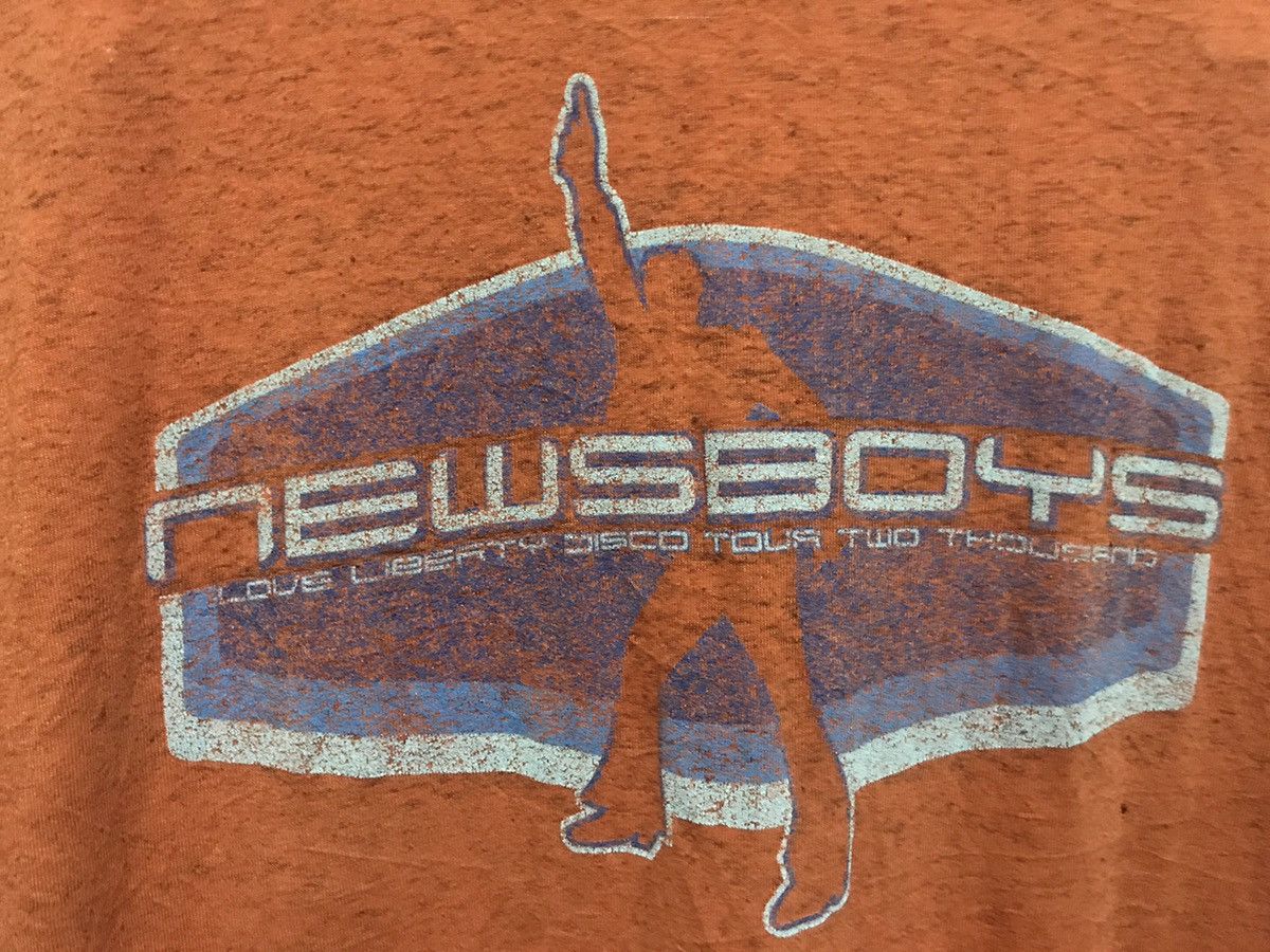 Band Tees Newsboys love liberty disco tour 2000 Size US M / EU 48-50 / 2 - 11 Thumbnail