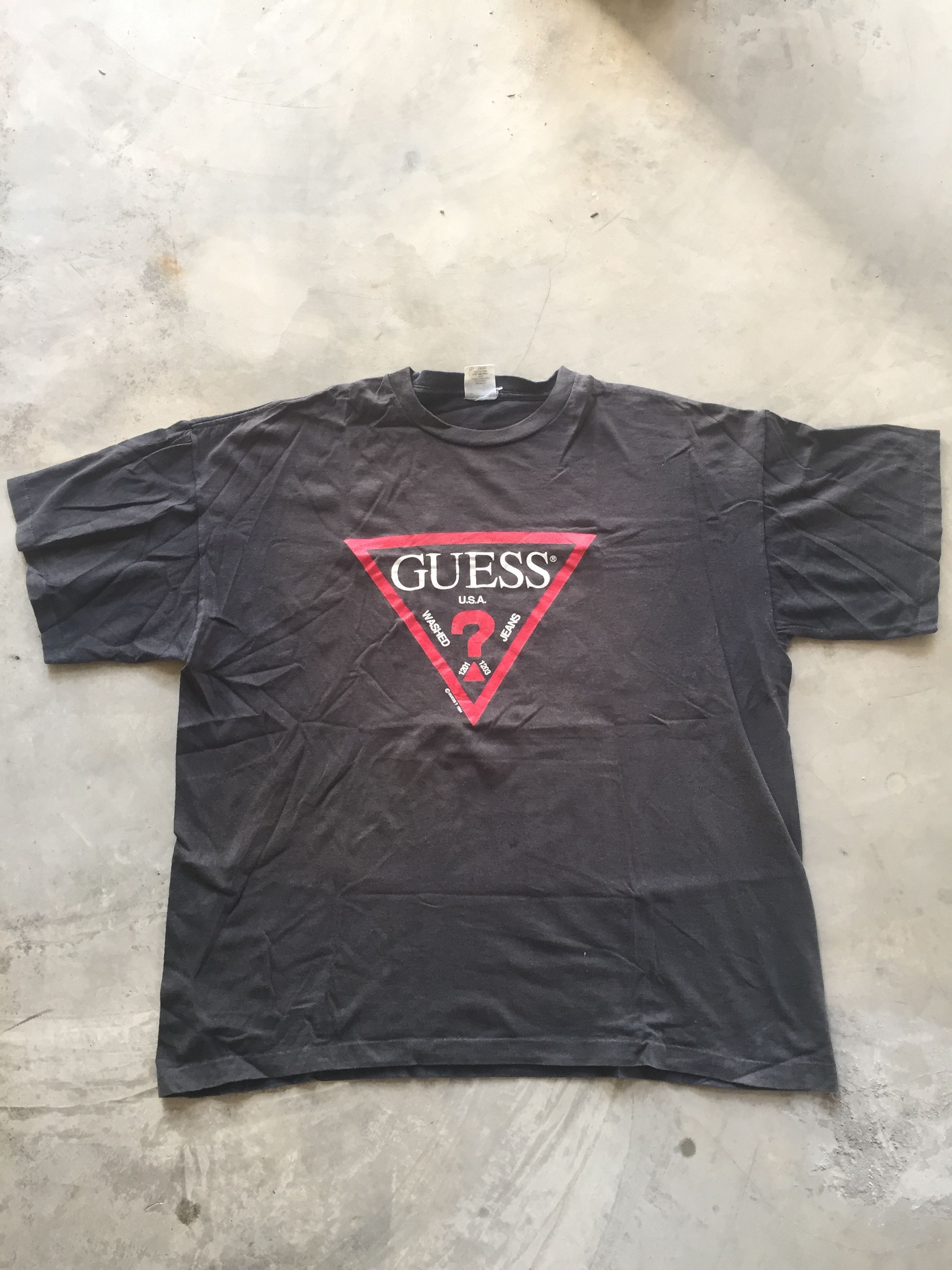 Guess Guess big logo 1994 Sun Faded Size US L / EU 52-54 / 3 - 1 Thumbnail