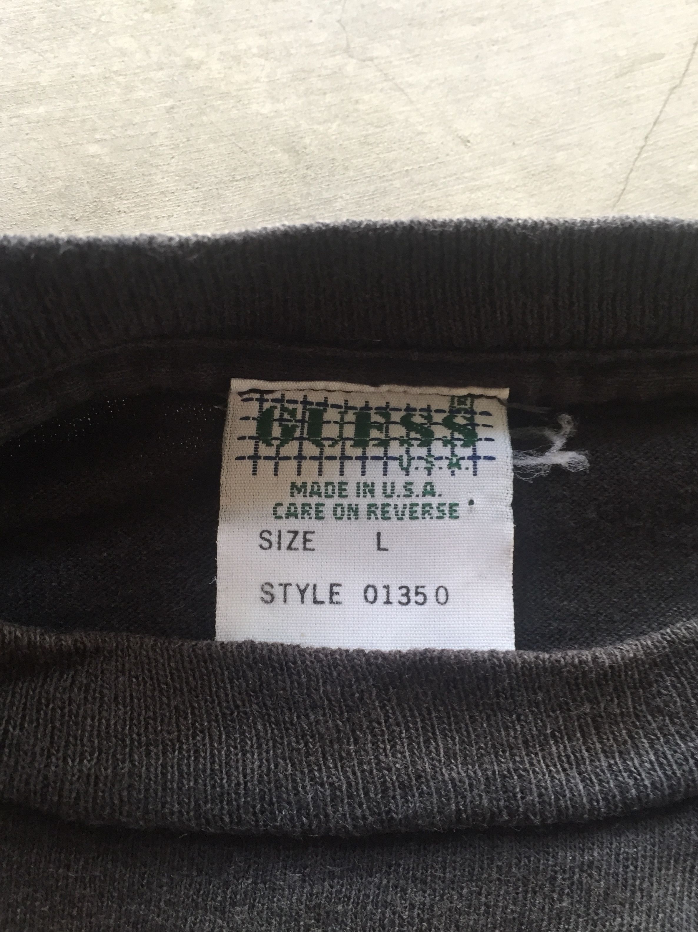 Guess Guess big logo 1994 Sun Faded Size US L / EU 52-54 / 3 - 4 Thumbnail