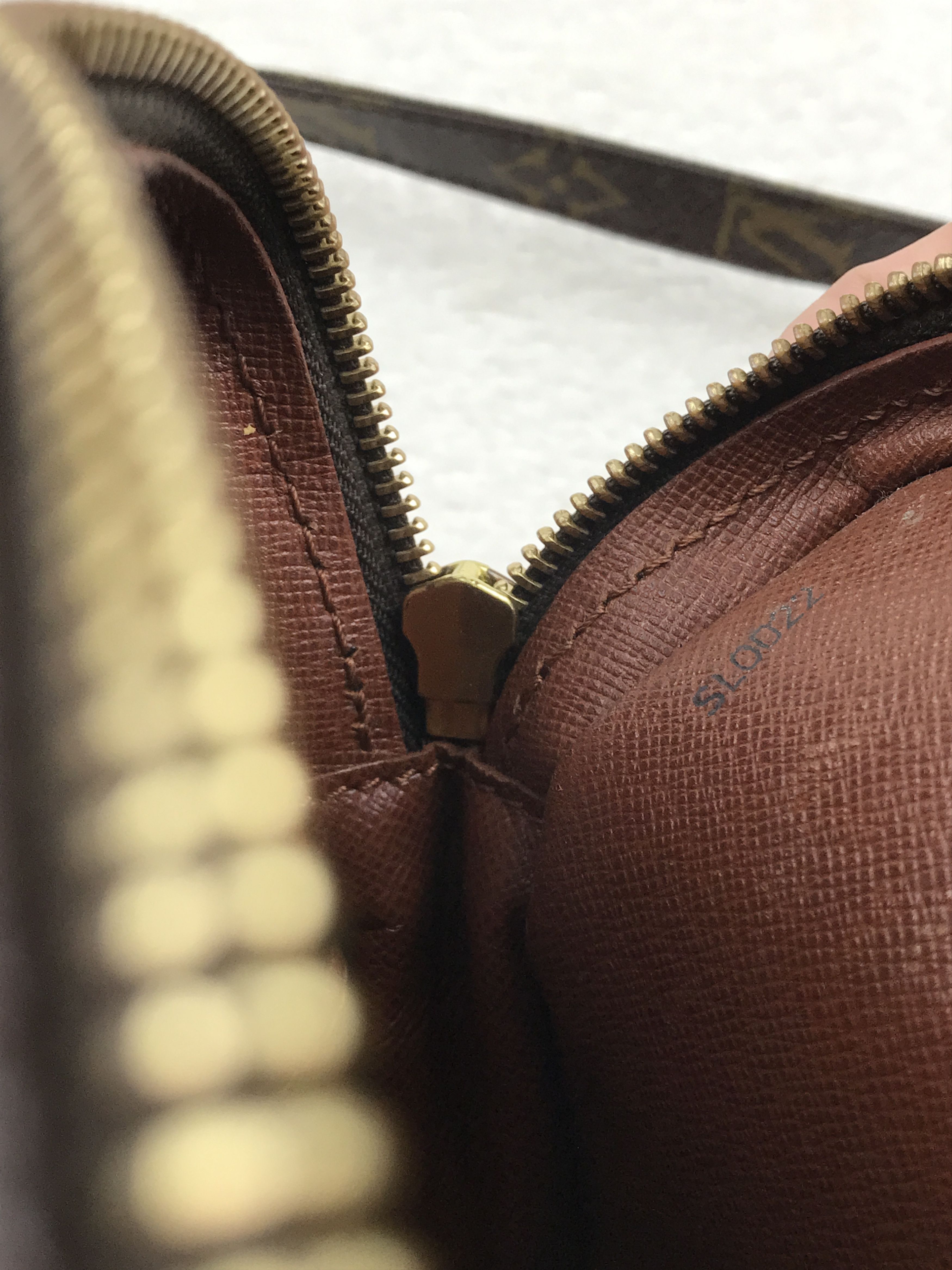Louis Vuitton Vintage Louis Vuitton Danube Monogram Canvas Size ONE SIZE - 14 Thumbnail