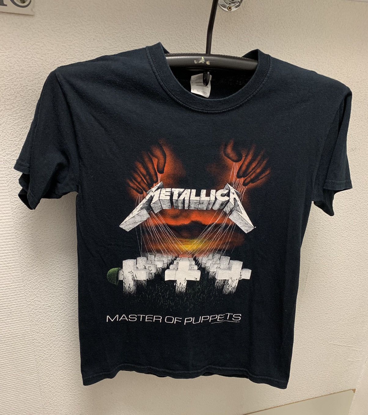 Band Tees Metallica master of puppets vintage black t-shirt S sz 2007 Size US S / EU 44-46 / 1 - 1 Thumbnail
