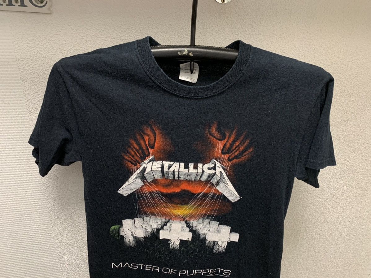Band Tees Metallica master of puppets vintage black t-shirt S sz 2007 Size US S / EU 44-46 / 1 - 2 Thumbnail