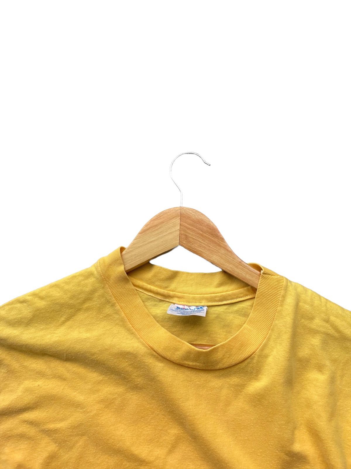 Hanes Vintage Smiley Face Love & Peace Tshirt Size US M / EU 48-50 / 2 - 8 Thumbnail