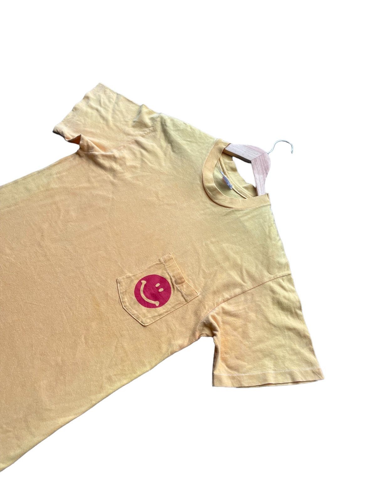 Hanes Vintage Smiley Face Love & Peace Tshirt Size US M / EU 48-50 / 2 - 5 Thumbnail