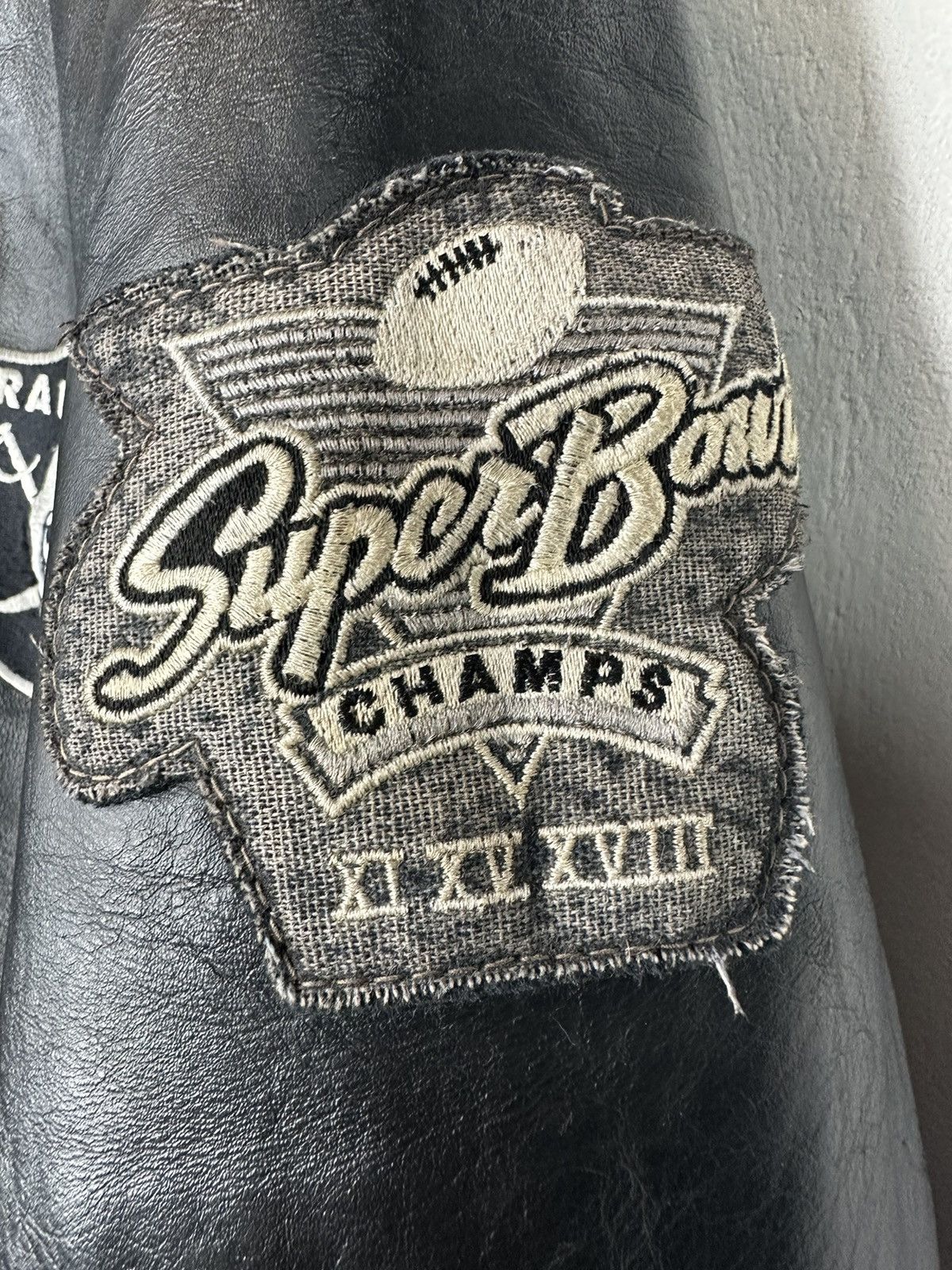 NFL × Vintage Crazy Vintage 80s Oakland Raiders Super Bowl Leather Jacket Size US L / EU 52-54 / 3 - 8 Thumbnail