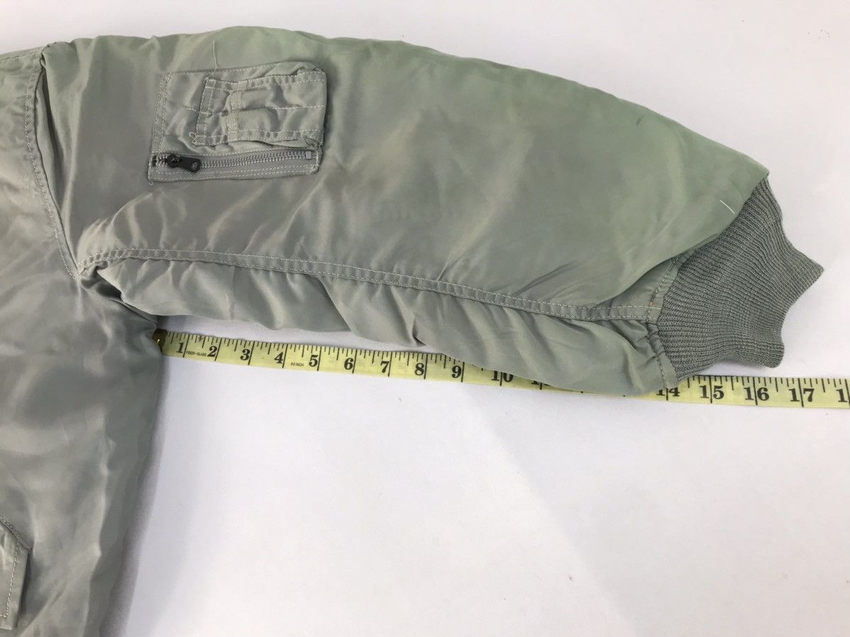 Vintage MA-1 Flight Military Bomber Jacket Flyer Intermediate K2285j Size US L / EU 52-54 / 3 - 9 Thumbnail