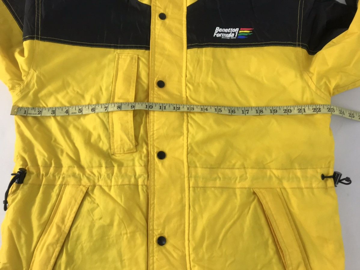 Benetton × Vintage Benetton Formula 1 Racing Team Padded Jacket K2286j Size US L / EU 52-54 / 3 - 11 Thumbnail
