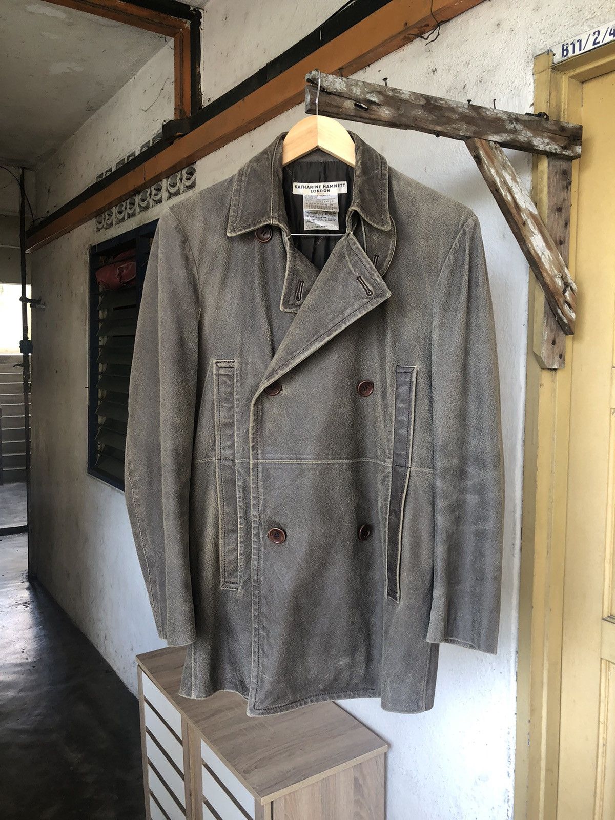 If Six Was Nine Vintage Katharine Hamnett London Distressed Leather Jacket Size US M / EU 48-50 / 2 - 18 Thumbnail