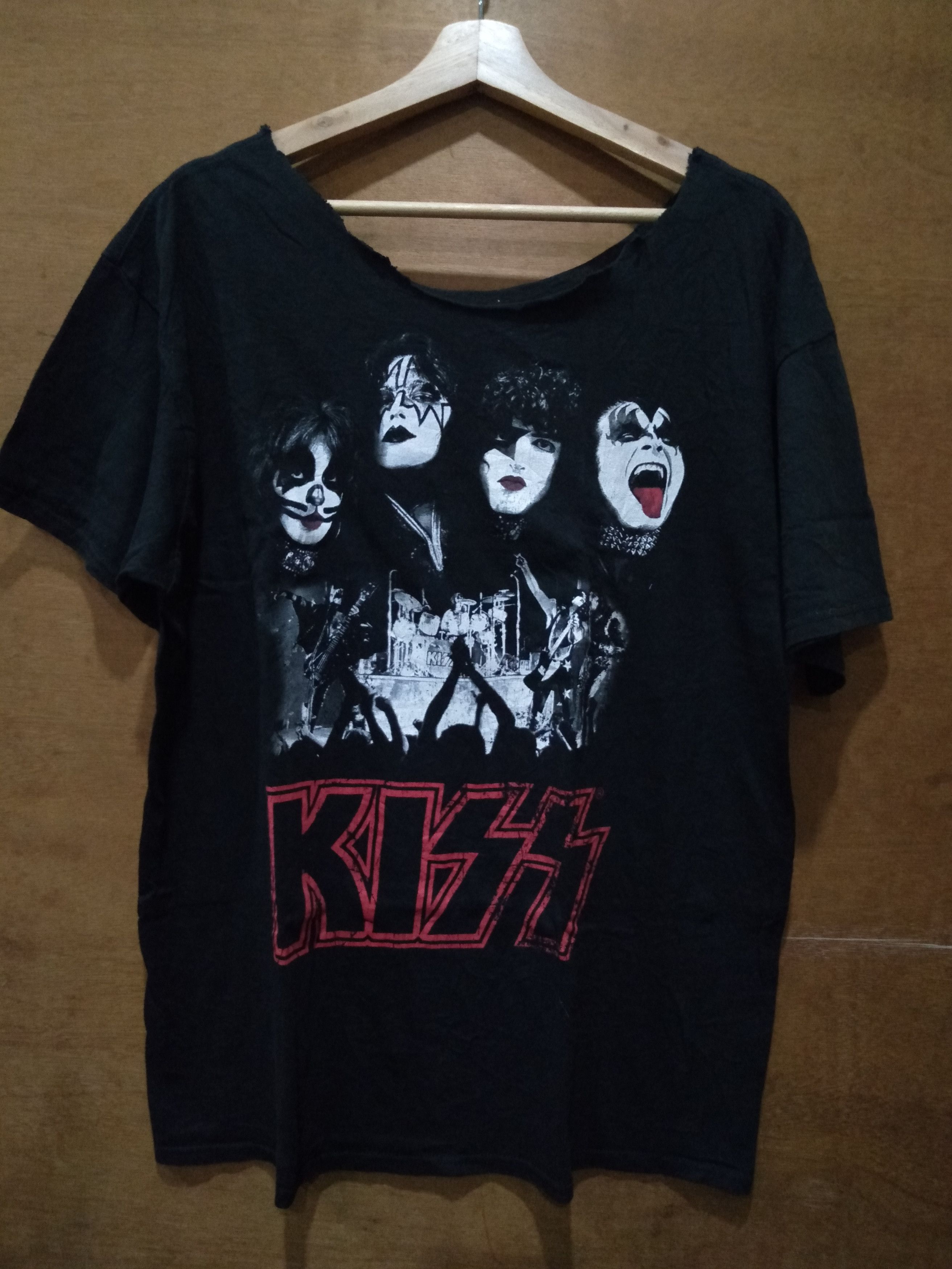 Band Tees Kiss vd2 Size US XL / EU 56 / 4 - 1 Thumbnail