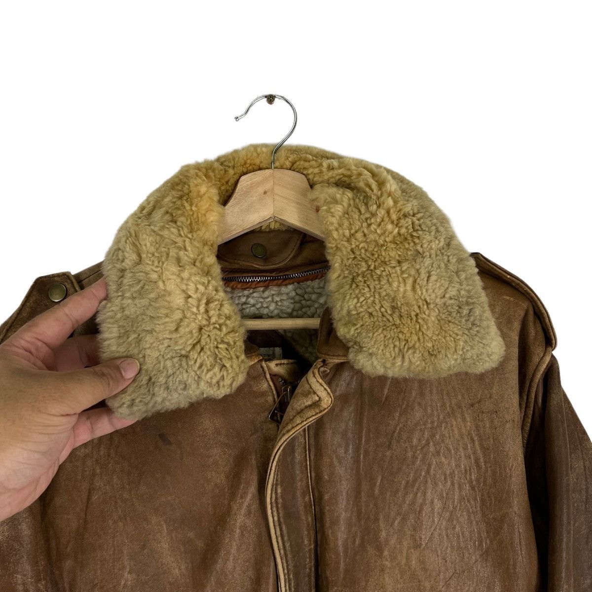Japanese Brand VINTAGE BOMBER LEATHER JACKET ALL THE WAY BUZZRICKSON DESIGN Size US L / EU 52-54 / 3 - 5 Thumbnail