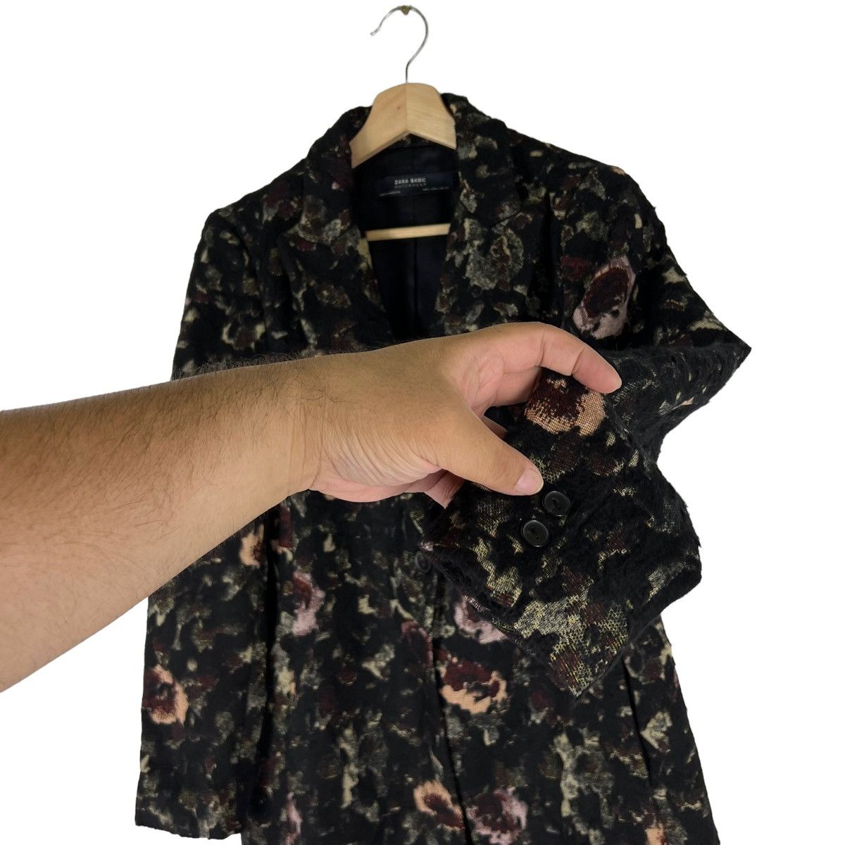 Vintage VINTAGE DOUBLE BREAST JACKET FLORAL FULL PRINT ZARA BASIC Size L / US 10 / IT 46 - 2 Thumbnail