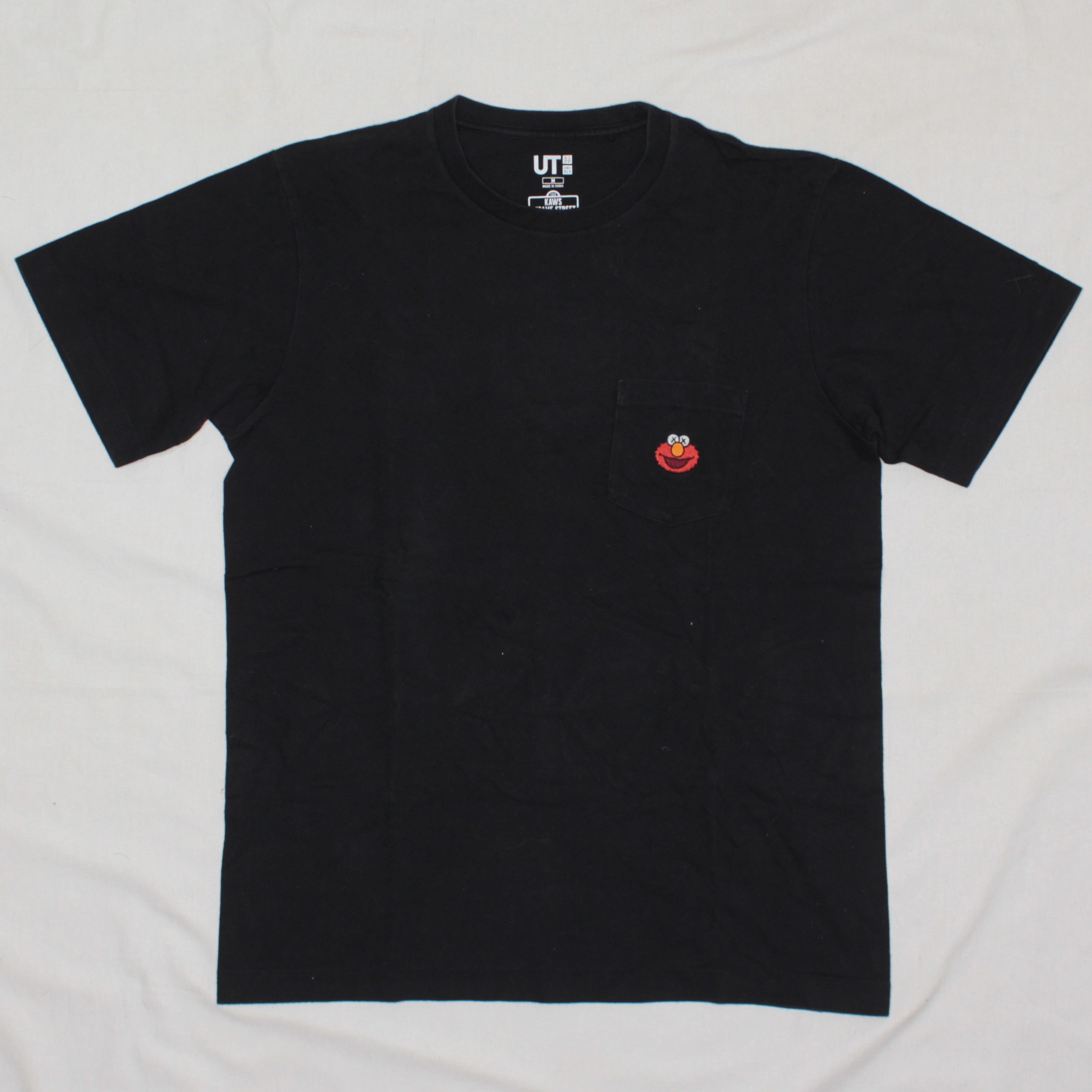 Kaws × Uniqlo Kaws x Uniqlo Sesame Street Pocet Size US M / EU 48-50 / 2 - 1 Thumbnail