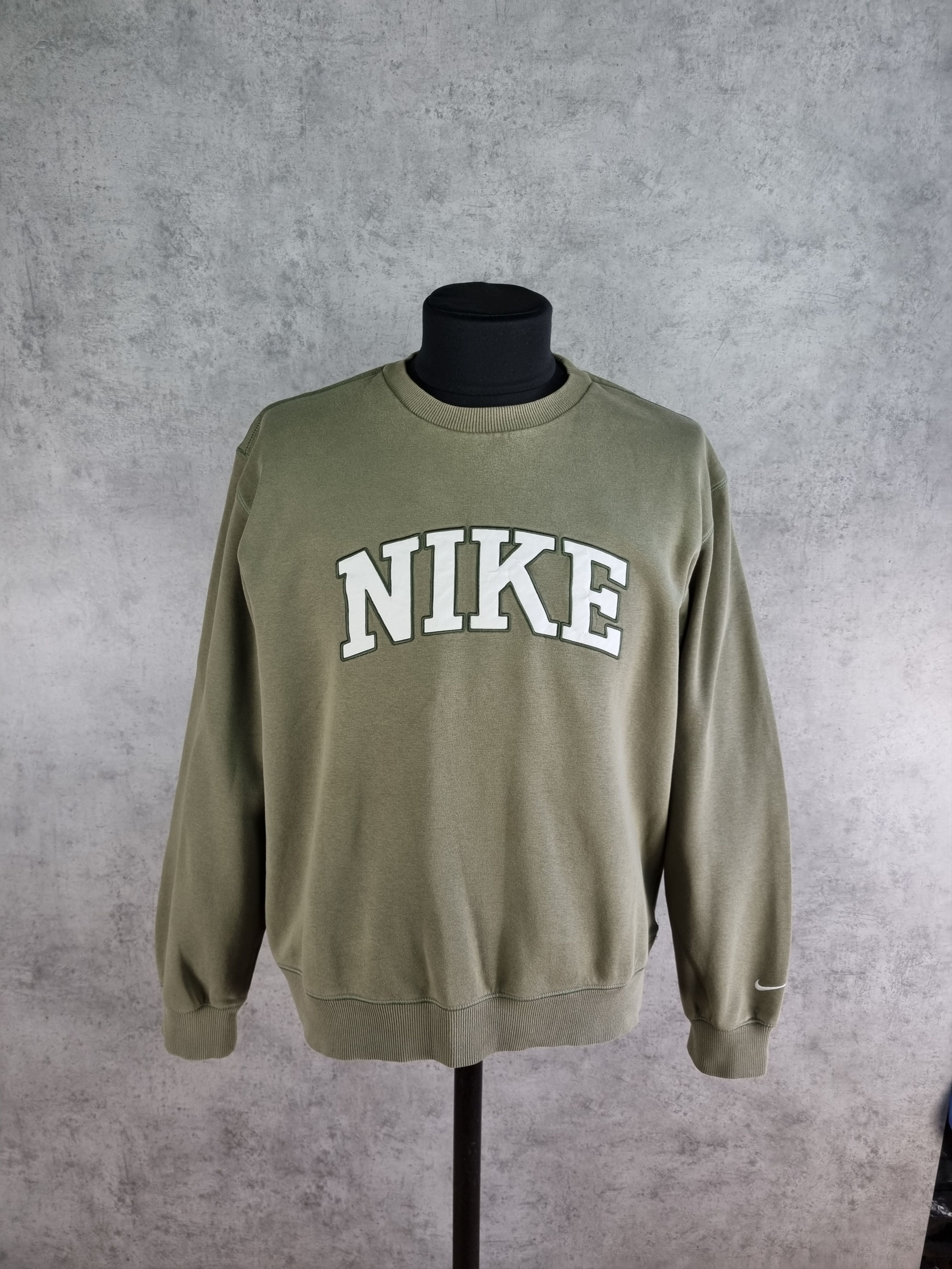 Nike × Vintage Rare Size NIKE Big Logo Crewneck Sweatshirt Earth Tones Size US XL / EU 56 / 4 - 1 Thumbnail