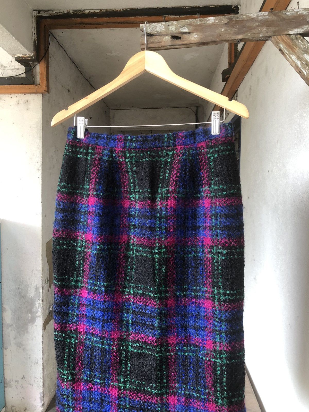 Celine Vintage Celine Paris Tweed Midi Skirt Size 28" / US 6 / IT 42 - 6 Thumbnail
