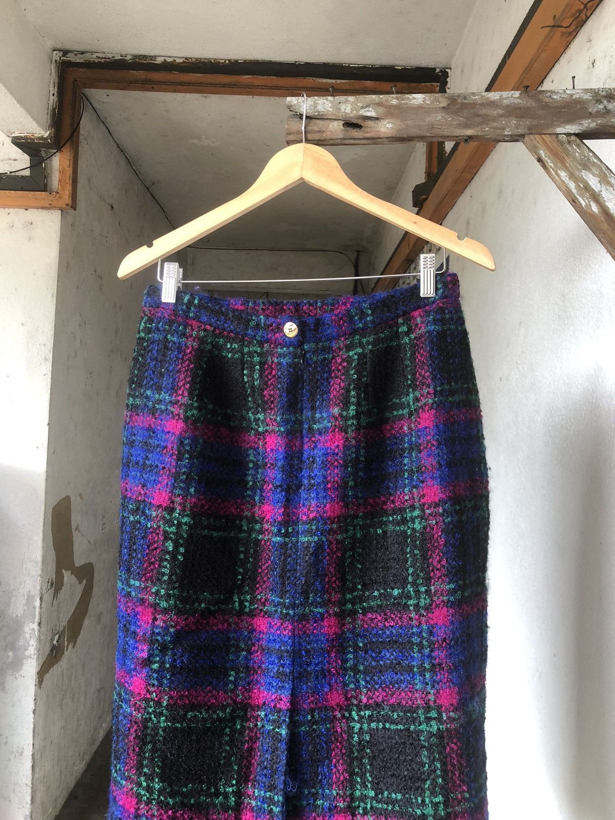 Celine Vintage Celine Paris Tweed Midi Skirt Size 28" / US 6 / IT 42 - 9 Thumbnail