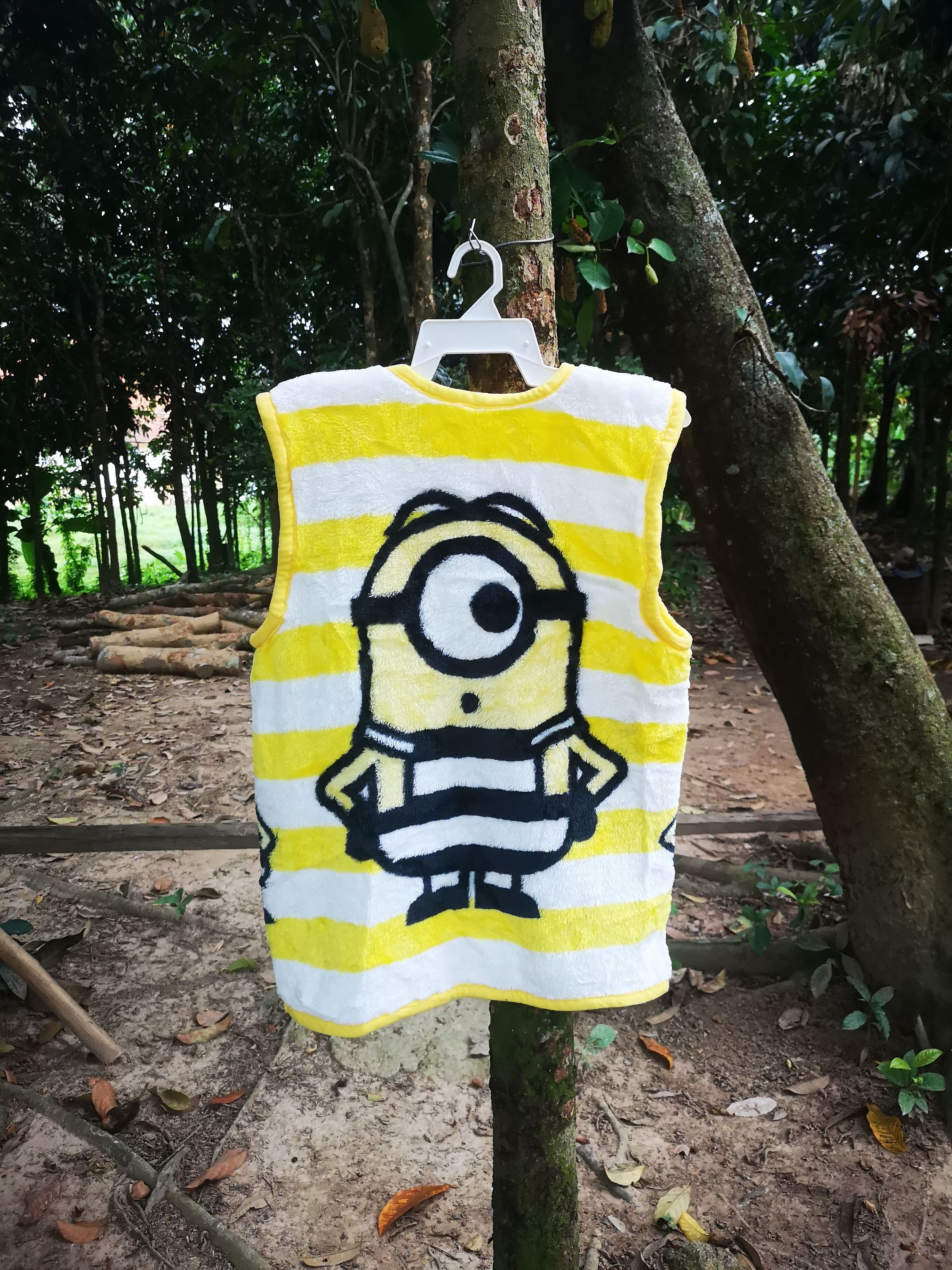 Anime × Cartoon Network × Japanese Brand Minion Vest 3 friend fleece Size US M / EU 48-50 / 2 - 2 Thumbnail