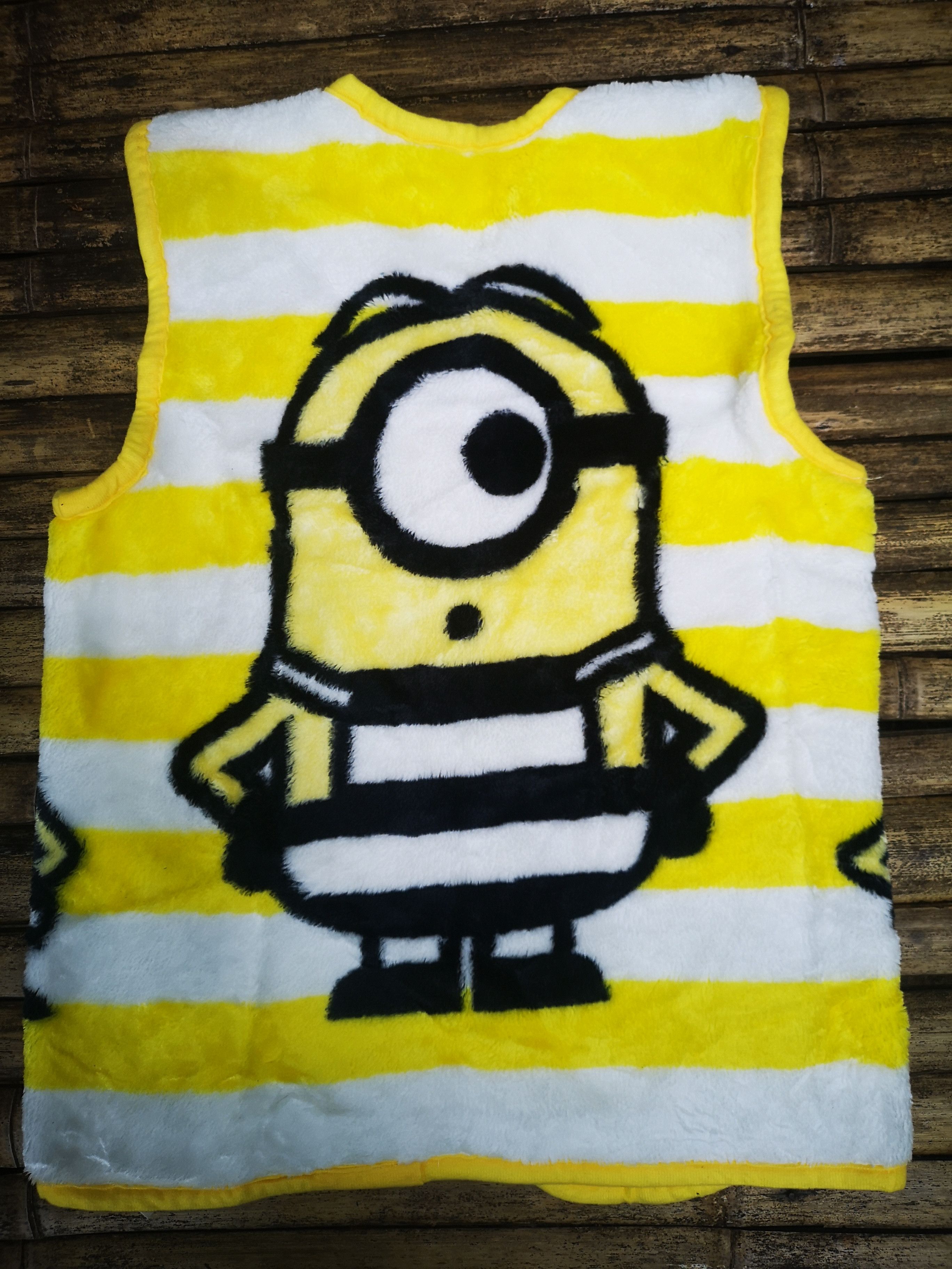 Anime × Cartoon Network × Japanese Brand Minion Vest 3 friend fleece Size US M / EU 48-50 / 2 - 4 Thumbnail