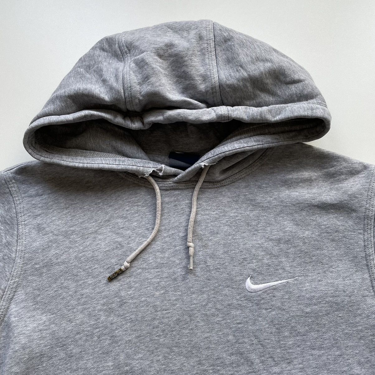 Nike Vintage 2000s Nike Embroidered Swoosh Hoodie Men's Small Size US S / EU 44-46 / 1 - 2 Thumbnail