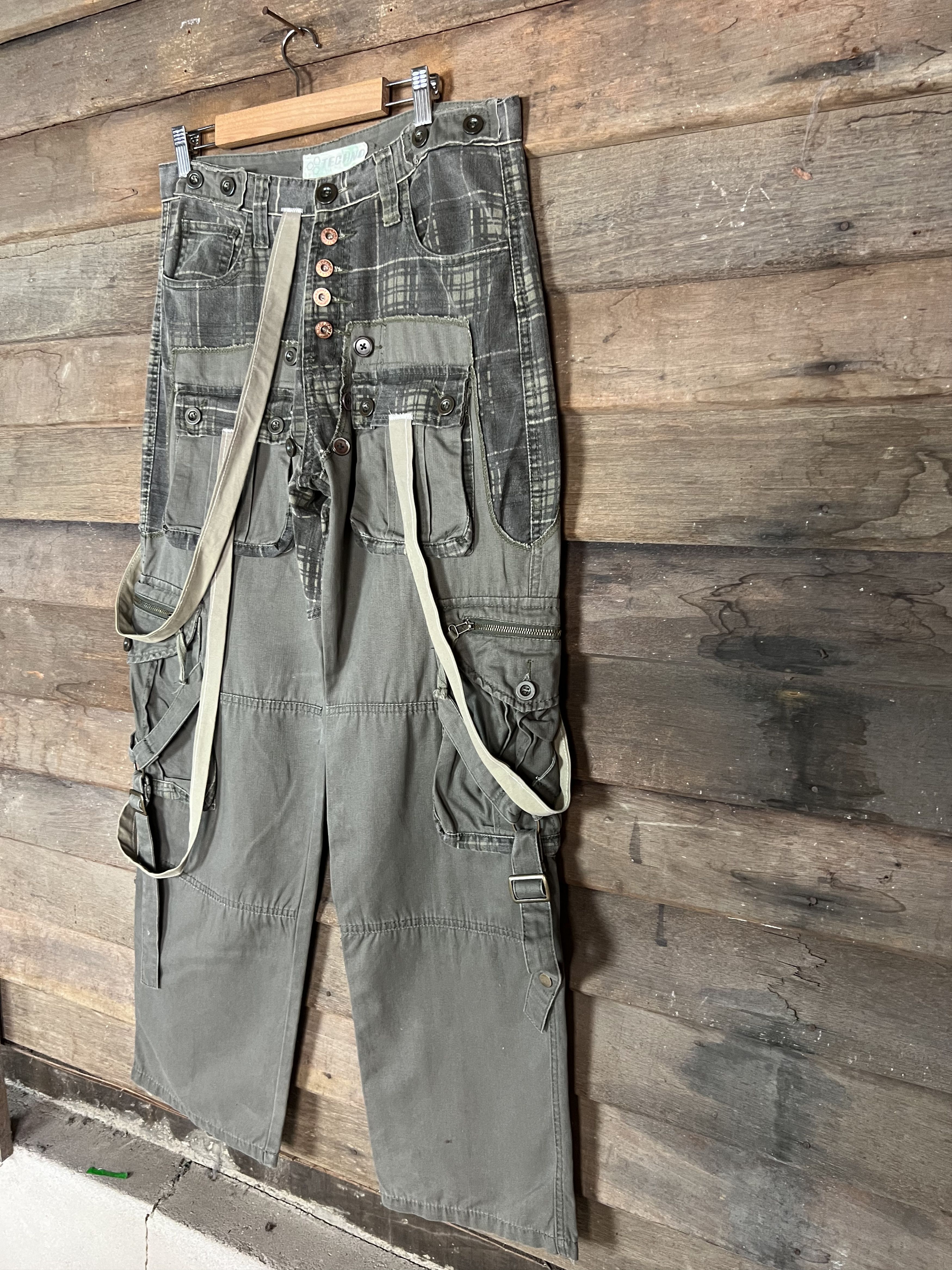 If Six Was Nine CARGO PANTS TECHNO MULTIPOCKET SEDITIONARIES STYLE TRAVIS Size US 31 - 7 Thumbnail