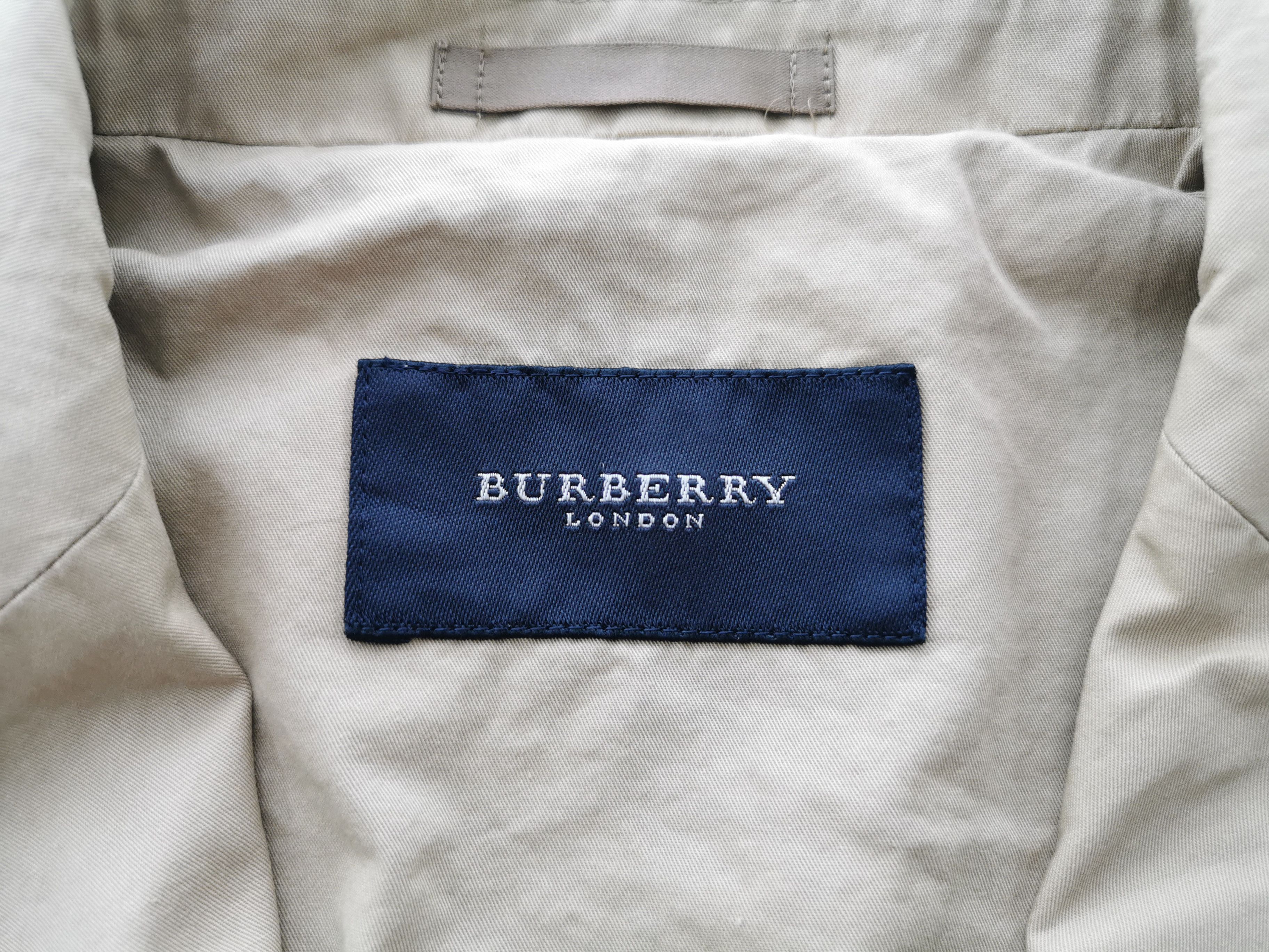 Burberry Vintage 90s Burberry Trench Coat Jacket Made In Japan Size L Size US L / EU 52-54 / 3 - 4 Thumbnail