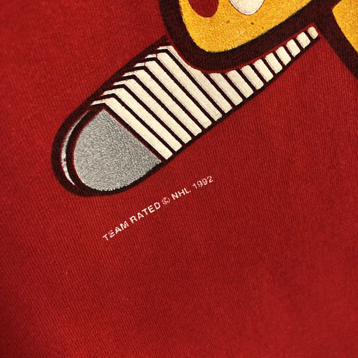NHL 1992 Vintage Chicago Blackhawks NHL Logo T-Shirt Size US XL / EU 56 / 4 - 8 Thumbnail
