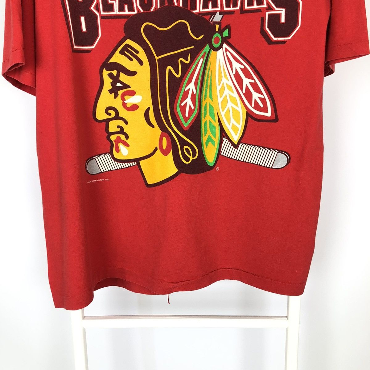 NHL 1992 Vintage Chicago Blackhawks NHL Logo T-Shirt Size US XL / EU 56 / 4 - 4 Thumbnail