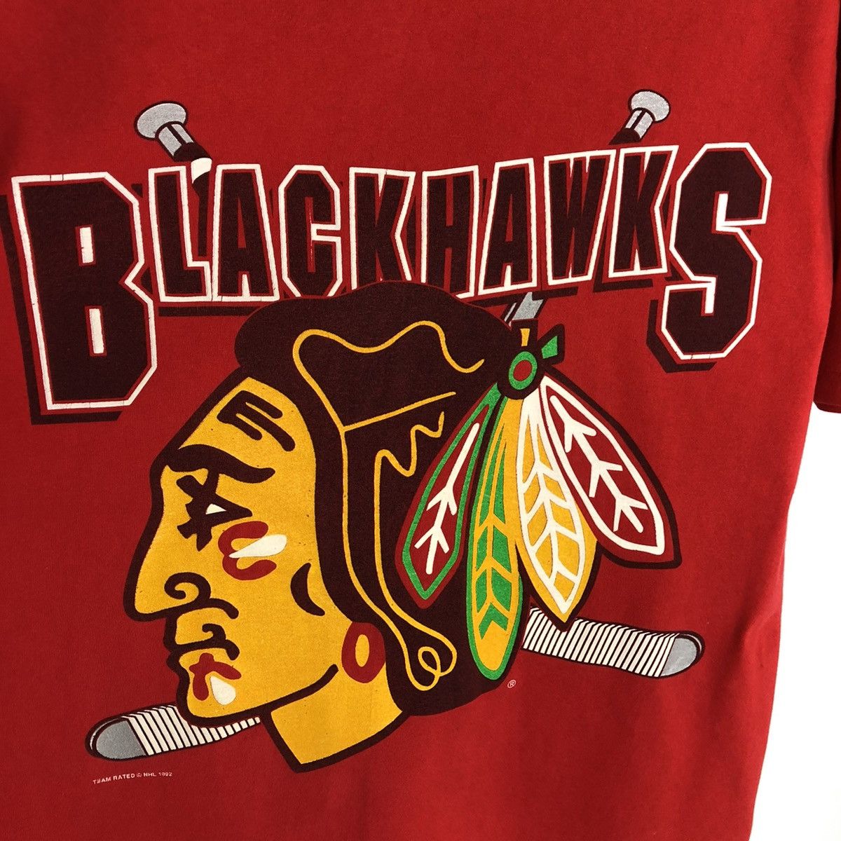 NHL 1992 Vintage Chicago Blackhawks NHL Logo T-Shirt Size US XL / EU 56 / 4 - 7 Thumbnail
